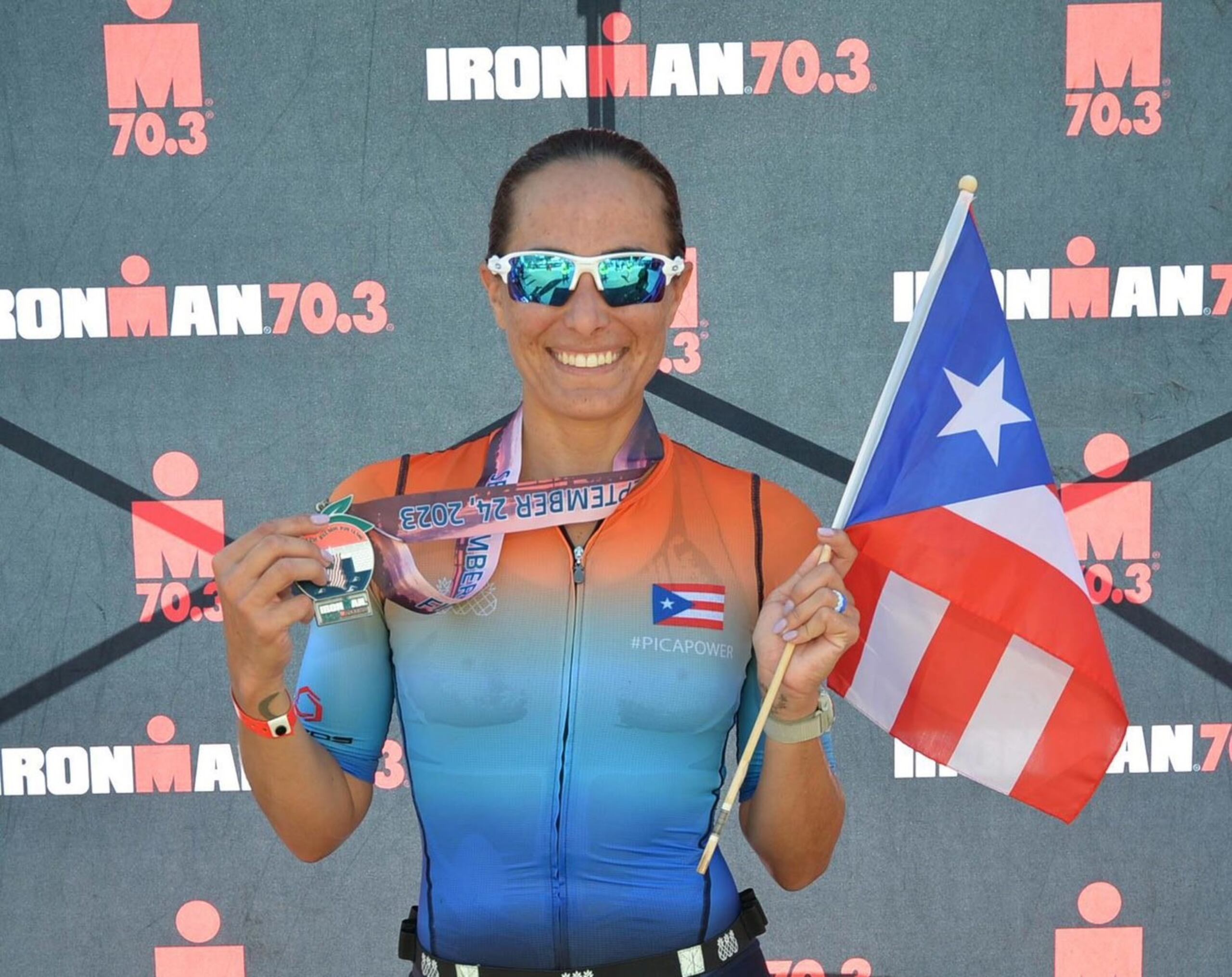 La medallista de oro olímpica pero nóvel triatleta completó la extenuante prueba en 6:31.27 horas y finalizó en el puesto 25 en su categoría de 30-34 años.