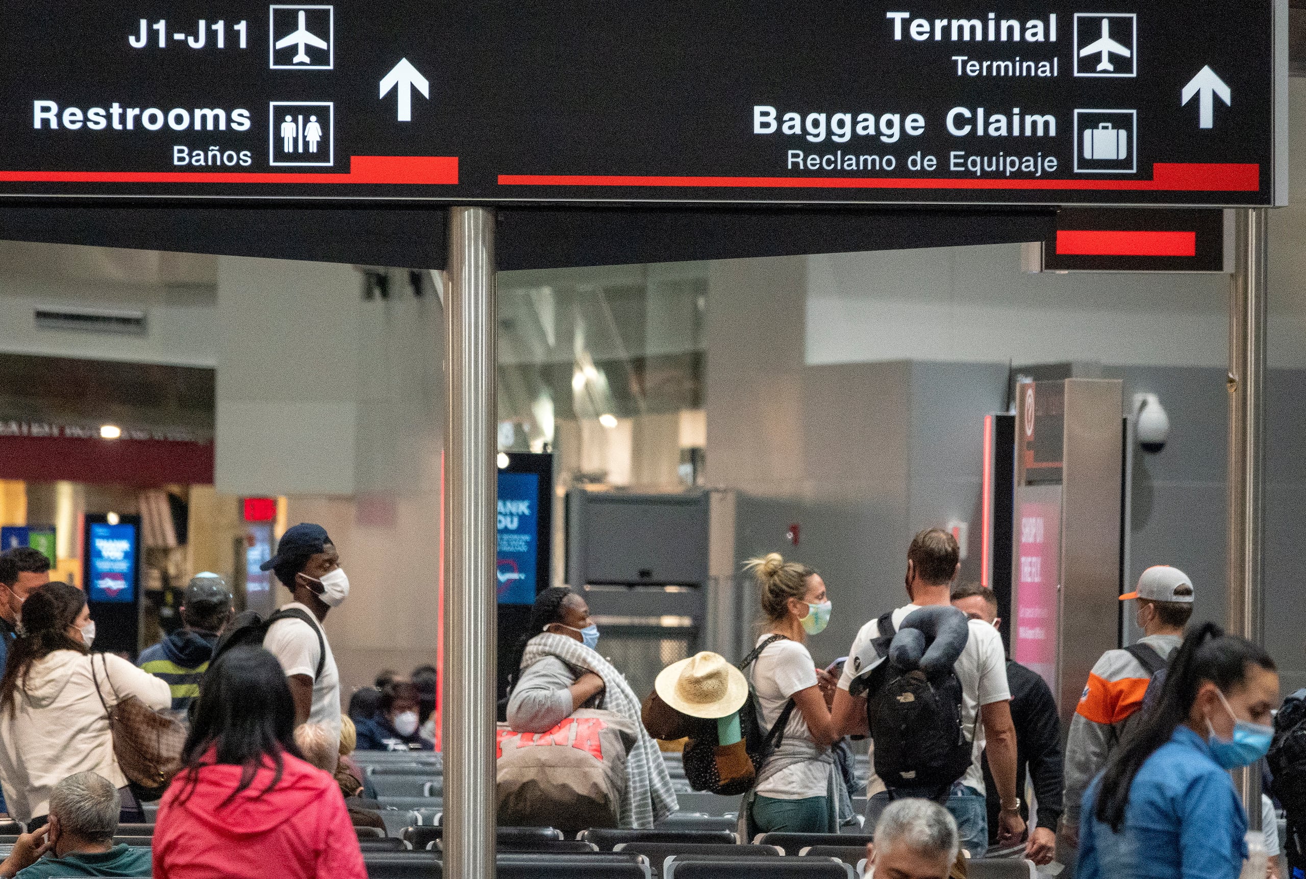 Busca servir a pasajeros comerciales.