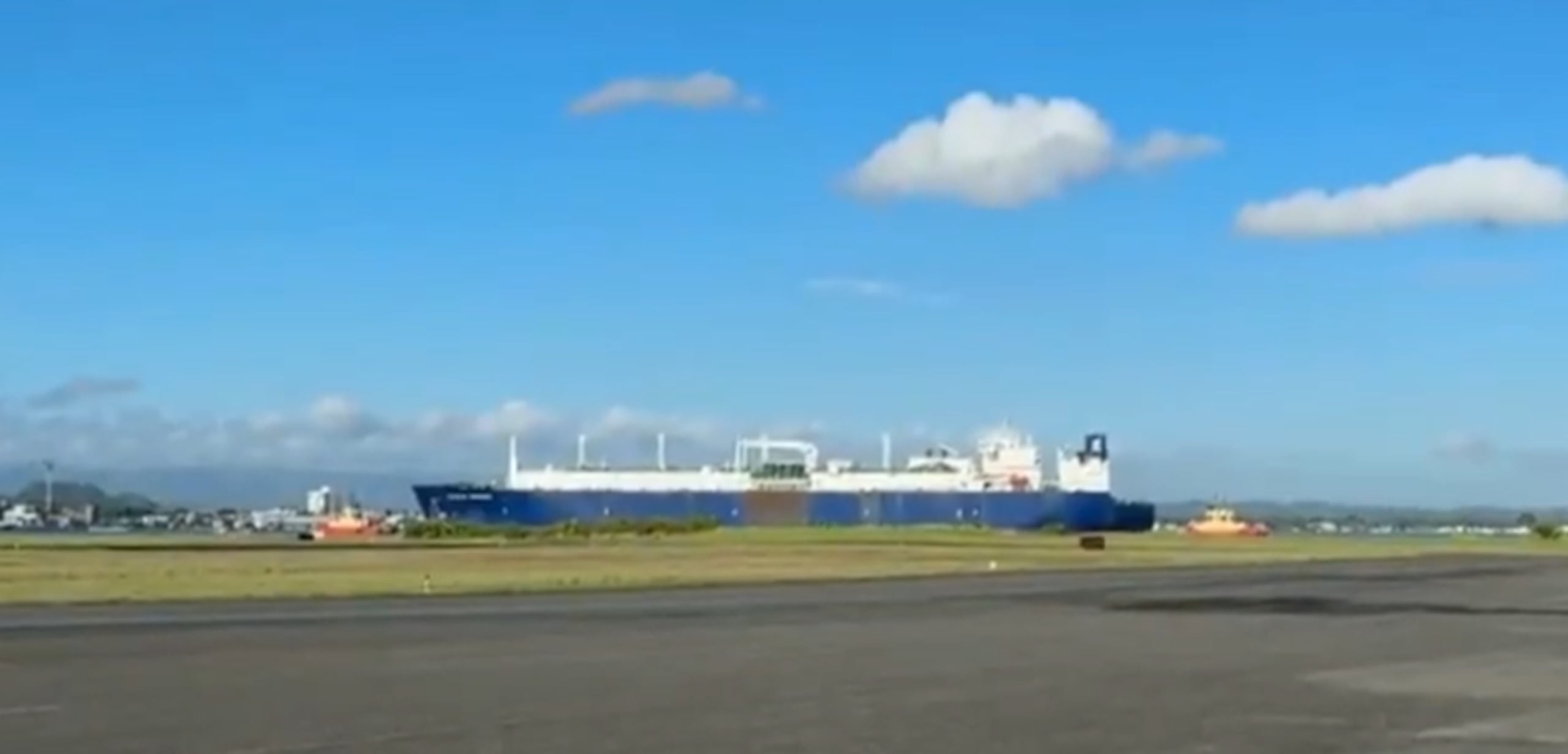 Tanquero llega esta mañana a la Isla para suplir gas a las unidades de ciclo combinado de San Juan.