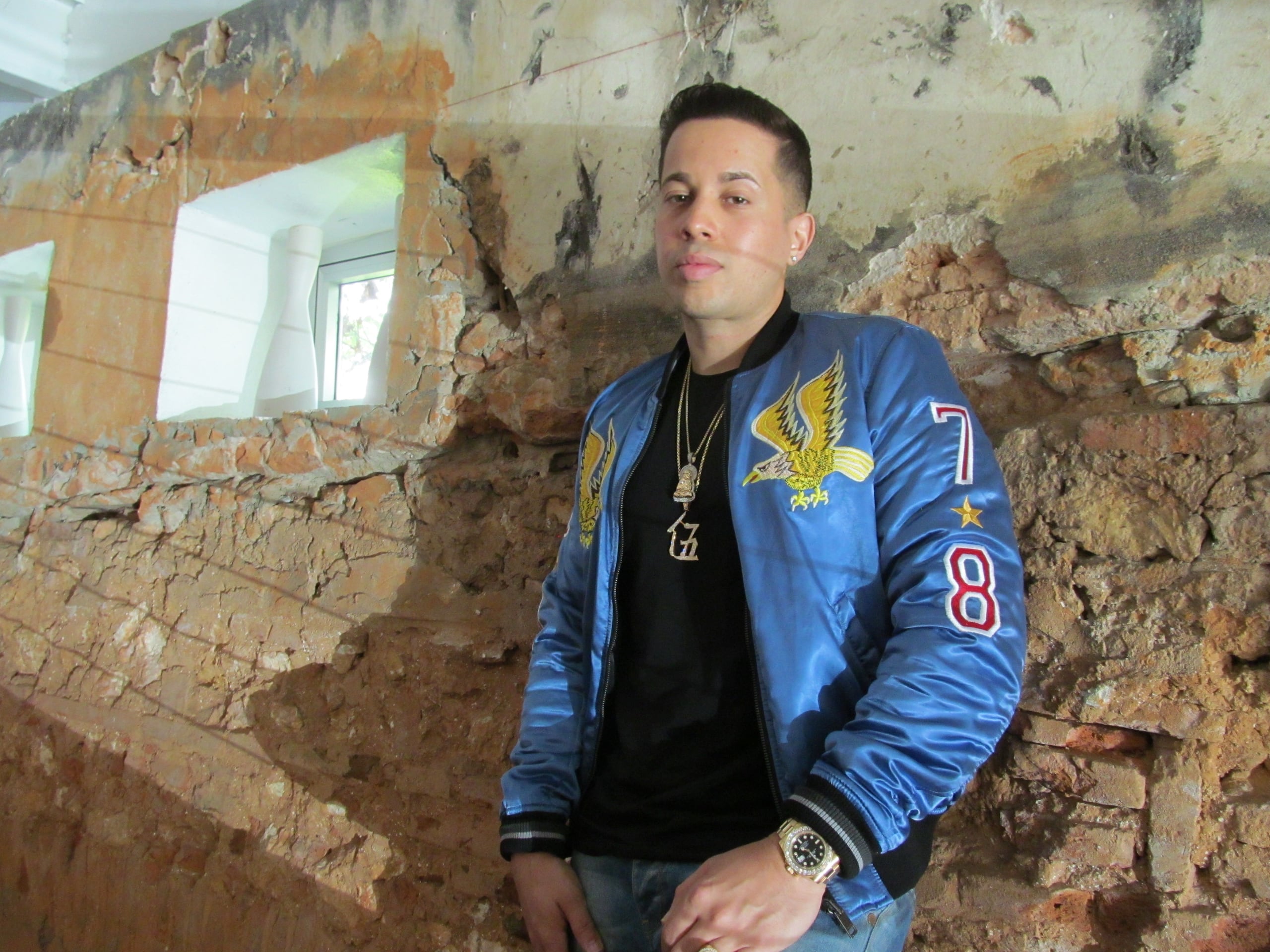 El artista sigue consolidando su posición como uno de los pioneros del género urbano.