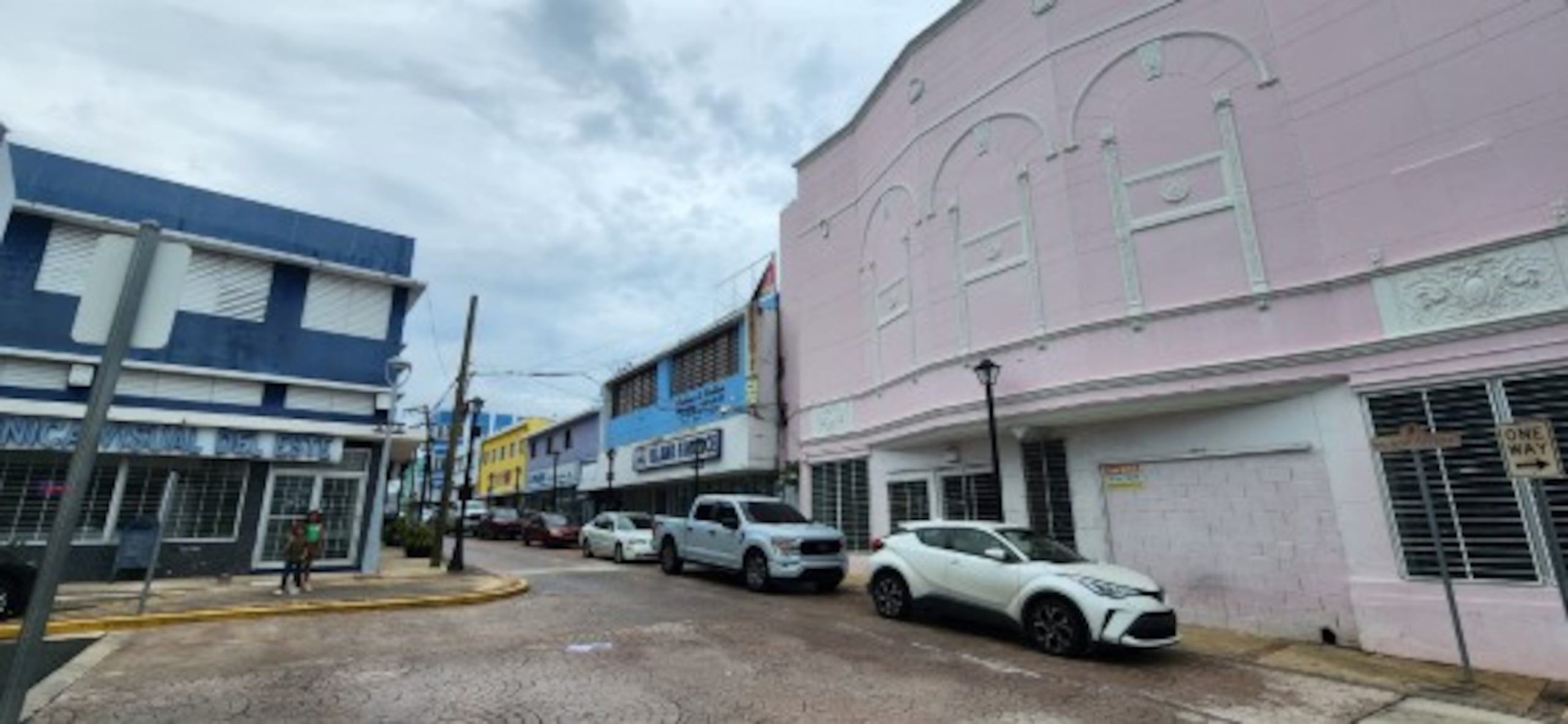 Residente recuerda con nostalgia la dinámica comercial del casco urbano hace más de dos décadas.