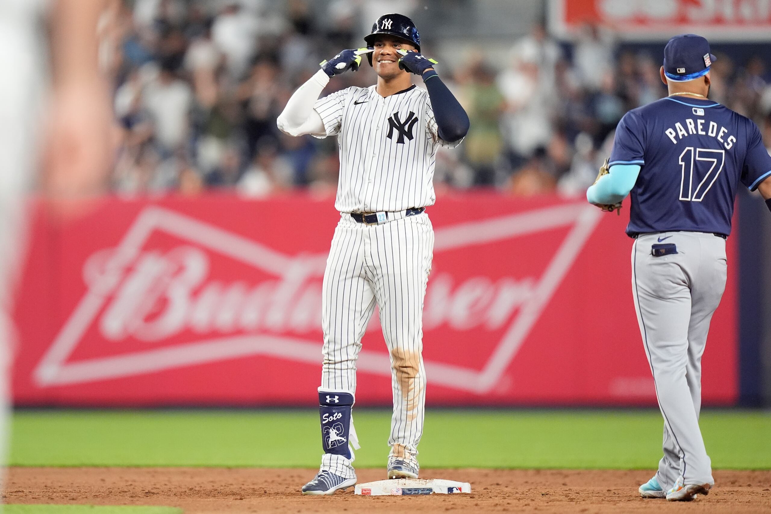 El propietario de los Yankees, Hal Steinbrenner le dijo a Juan Soto en una sesión de negociación que el equipo siempre buscará reforzarse cada año para llegar a la Serie Mundial.
