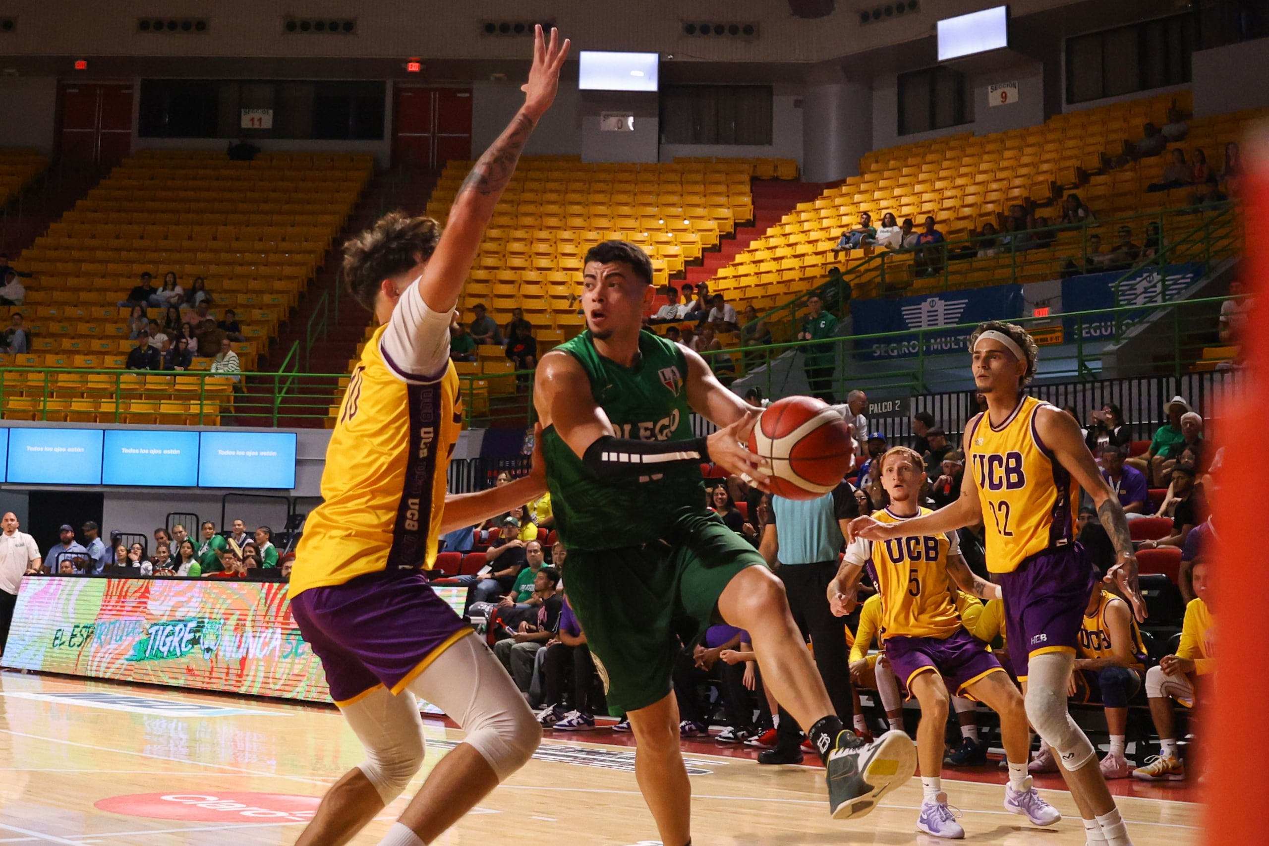 La Universidad Central de Bayamón, campeón defensor del torneo, está nuevamente entre los equipos más dominantes del torneo.