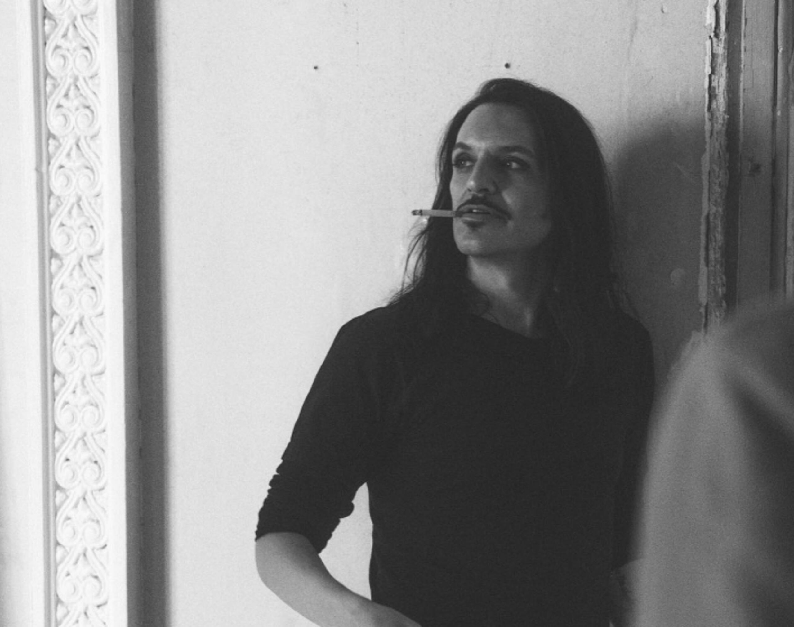 Las expresiones de Brian Molko, vocalista de Placebo, hacia la primera ministra italiana Giorgia Meloni ocurrieron la semana pasada en el festival Sonic Park de Stupinigi, a las afueras de Turín.