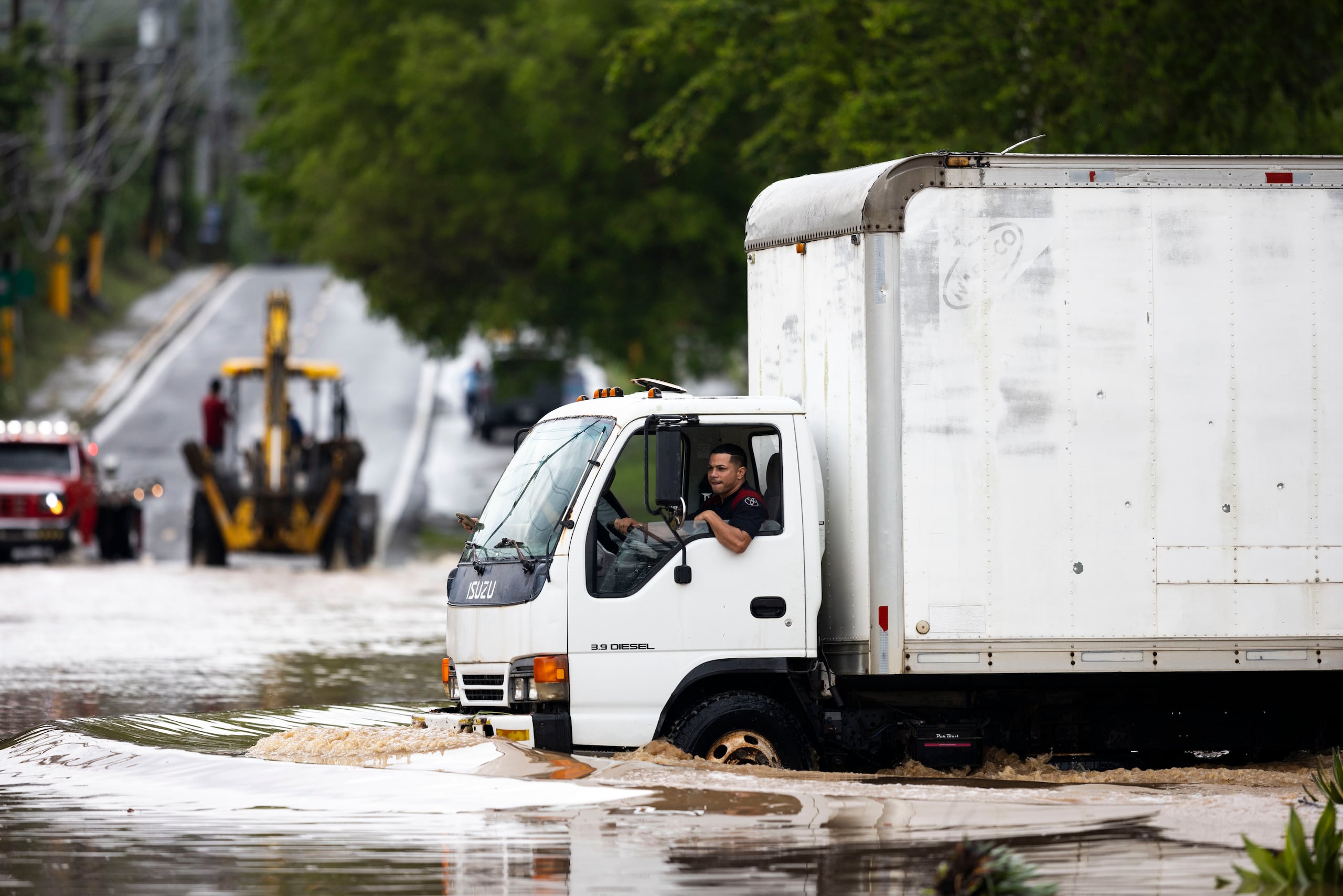Meteorología recomendó no cruzar carreteras inundadas.