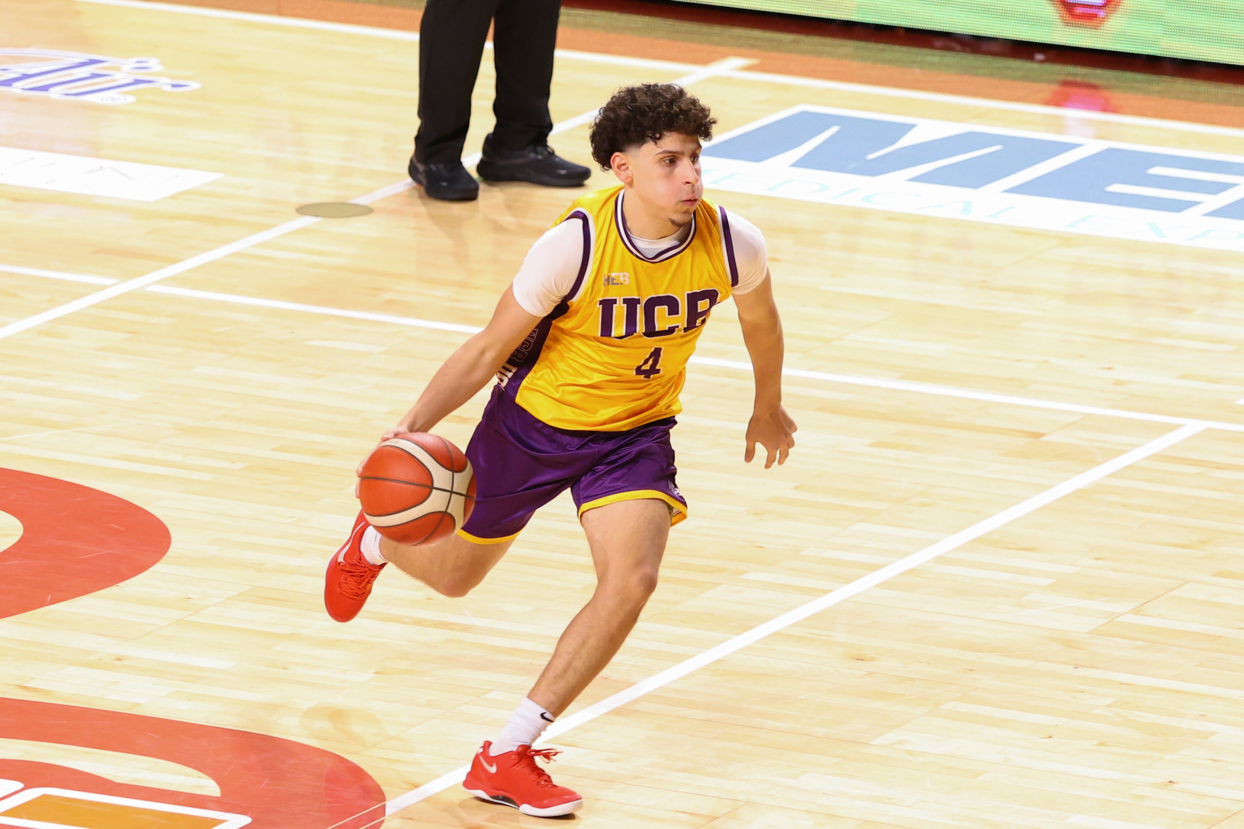 La UCB es campeón defensor del básquet universitario.