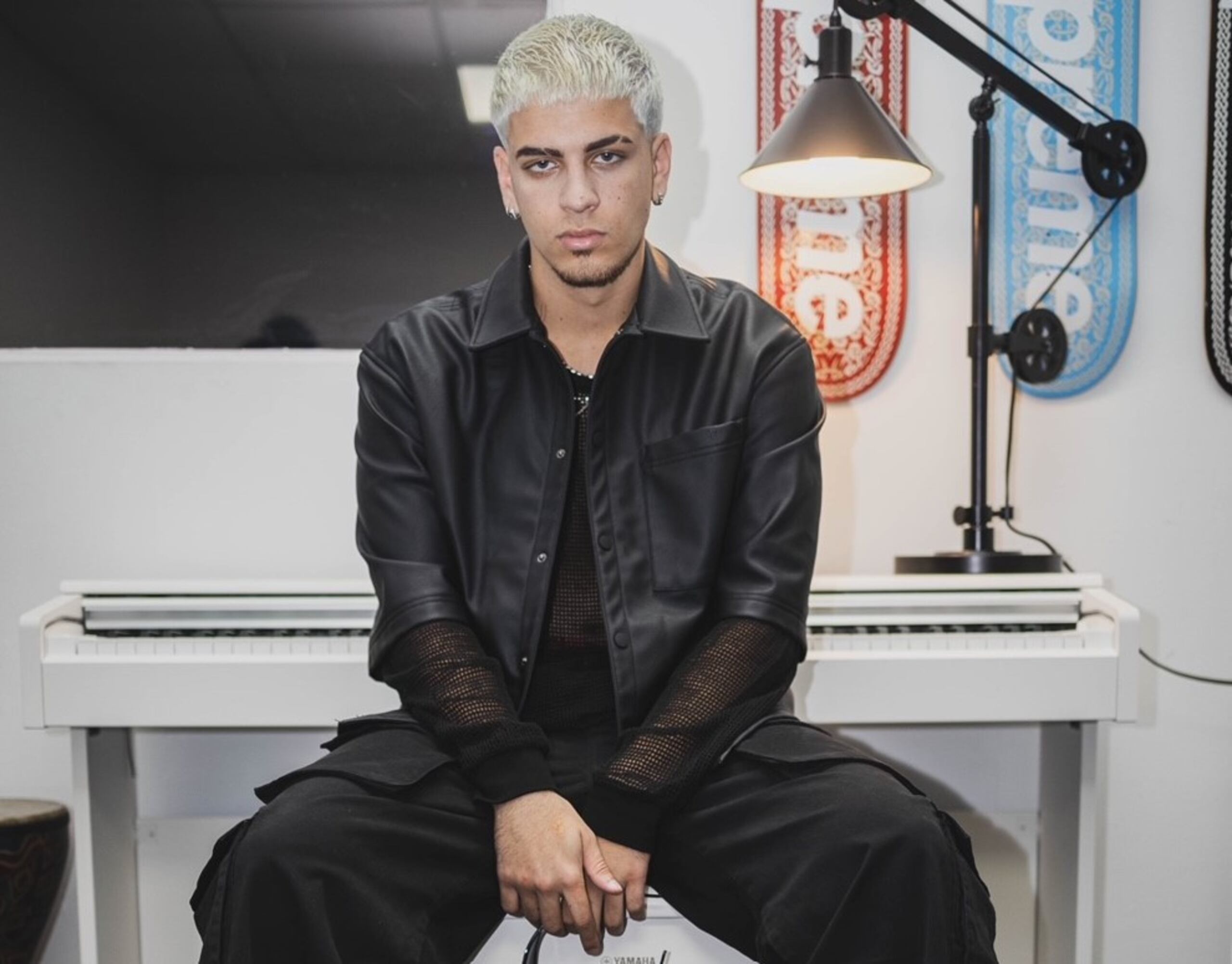 La canción y el video musical están disponibles en las principales plataformas digitales de música.