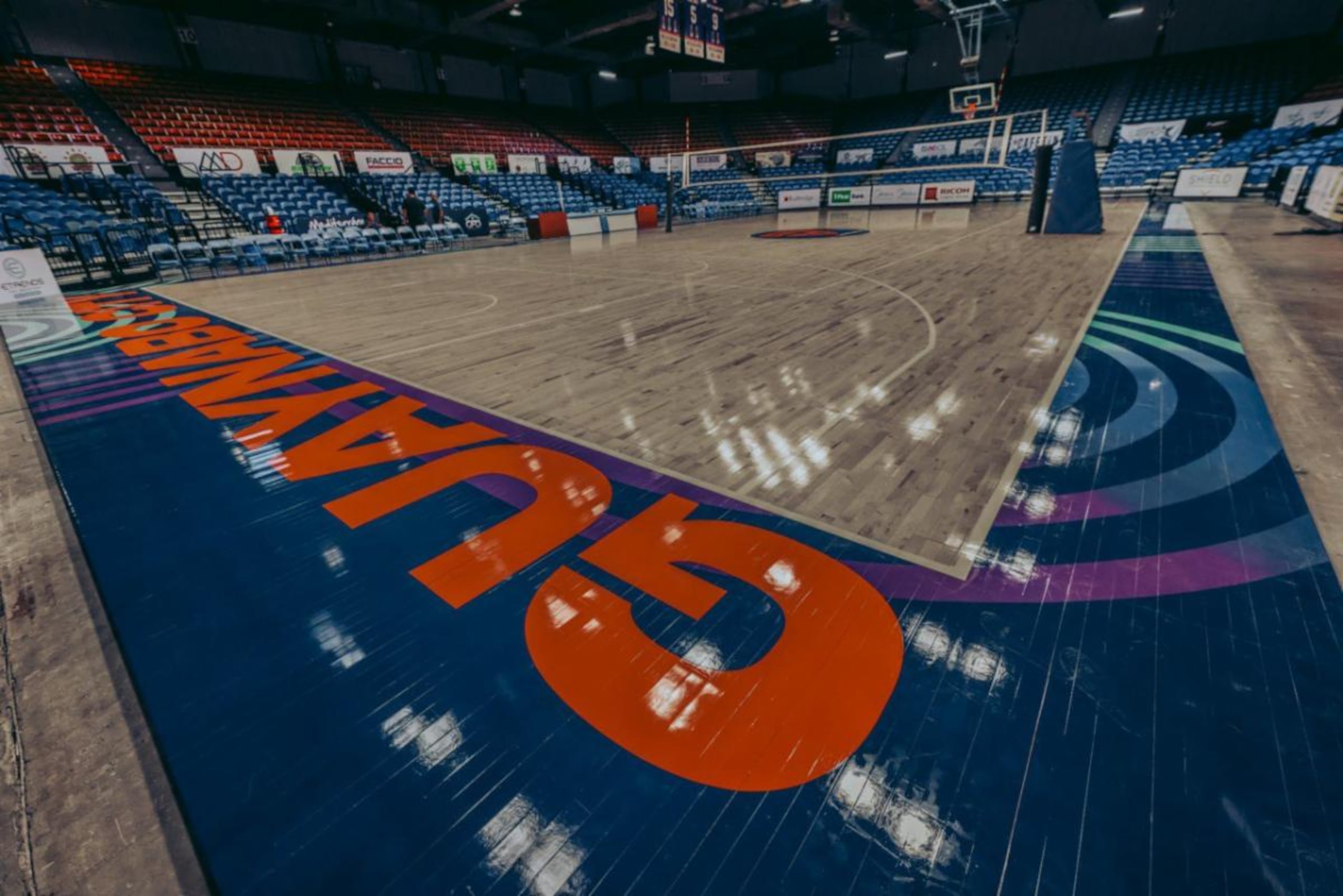 En el Coliseo Mario Morales de Guaynabo juegan los Mets del BSN y de la liga de Voleibol Superior.