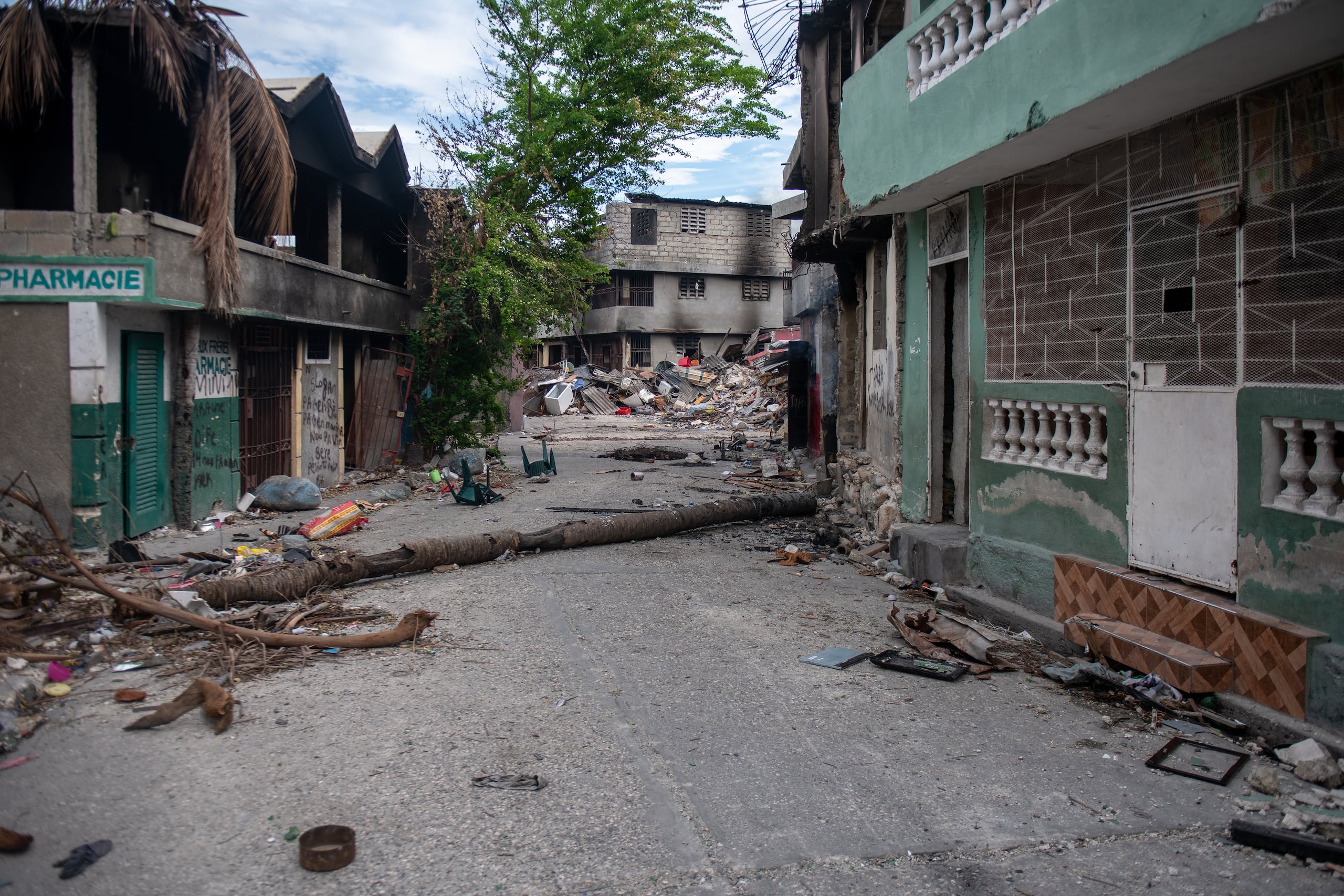 Según la organización, las autoridades lanzaron gases lacrimógenos a la ambulancia, retuvieron al personal médico por más de cuatro horas y ejecutaron a dos de los tres pacientes que transportaban.