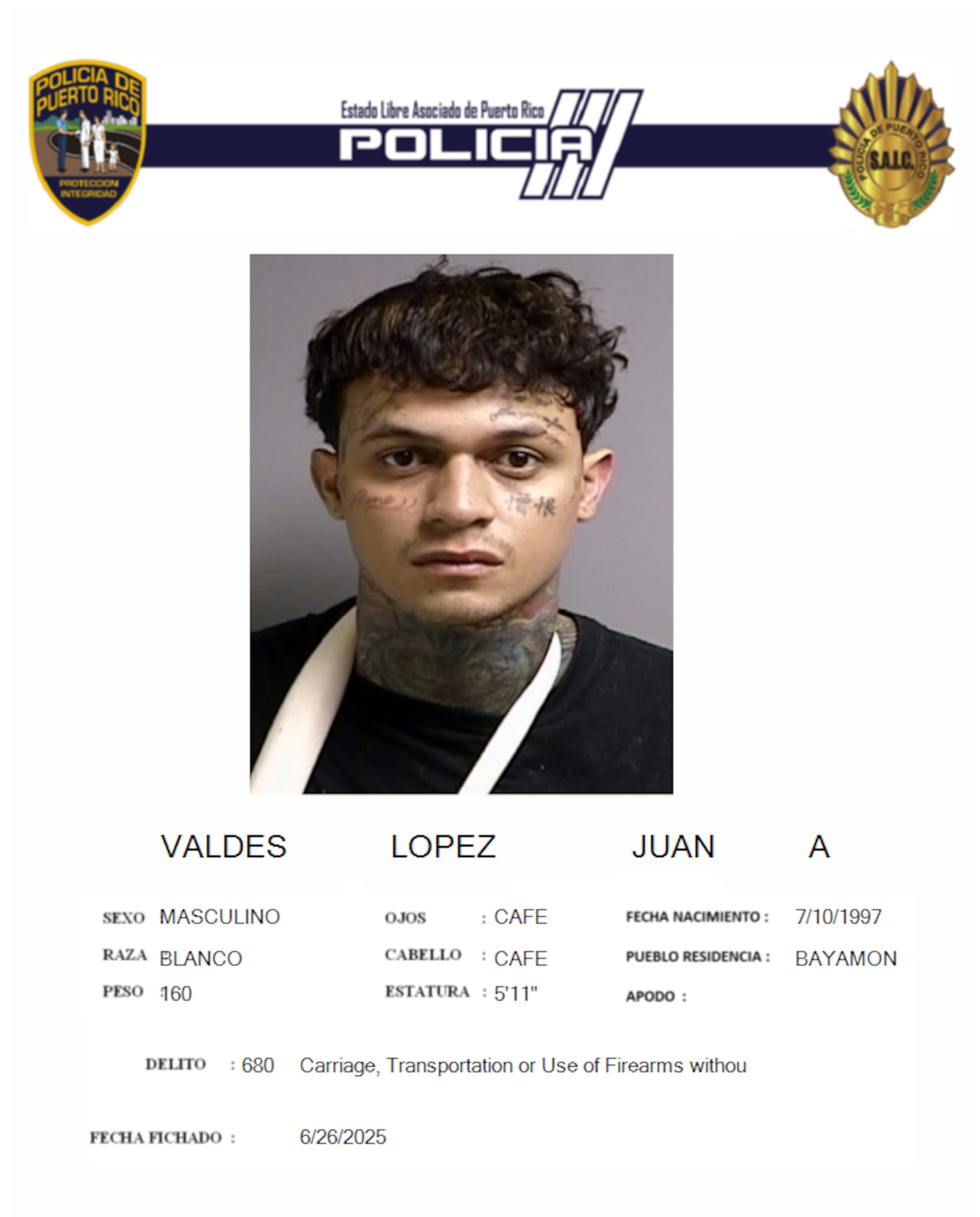 La jueza Irmari Cruz Colón, determinó causa para arresto por violación a la Ley de Armas de Fuego a Juan Valdés López, tras una persecución en Cayey.