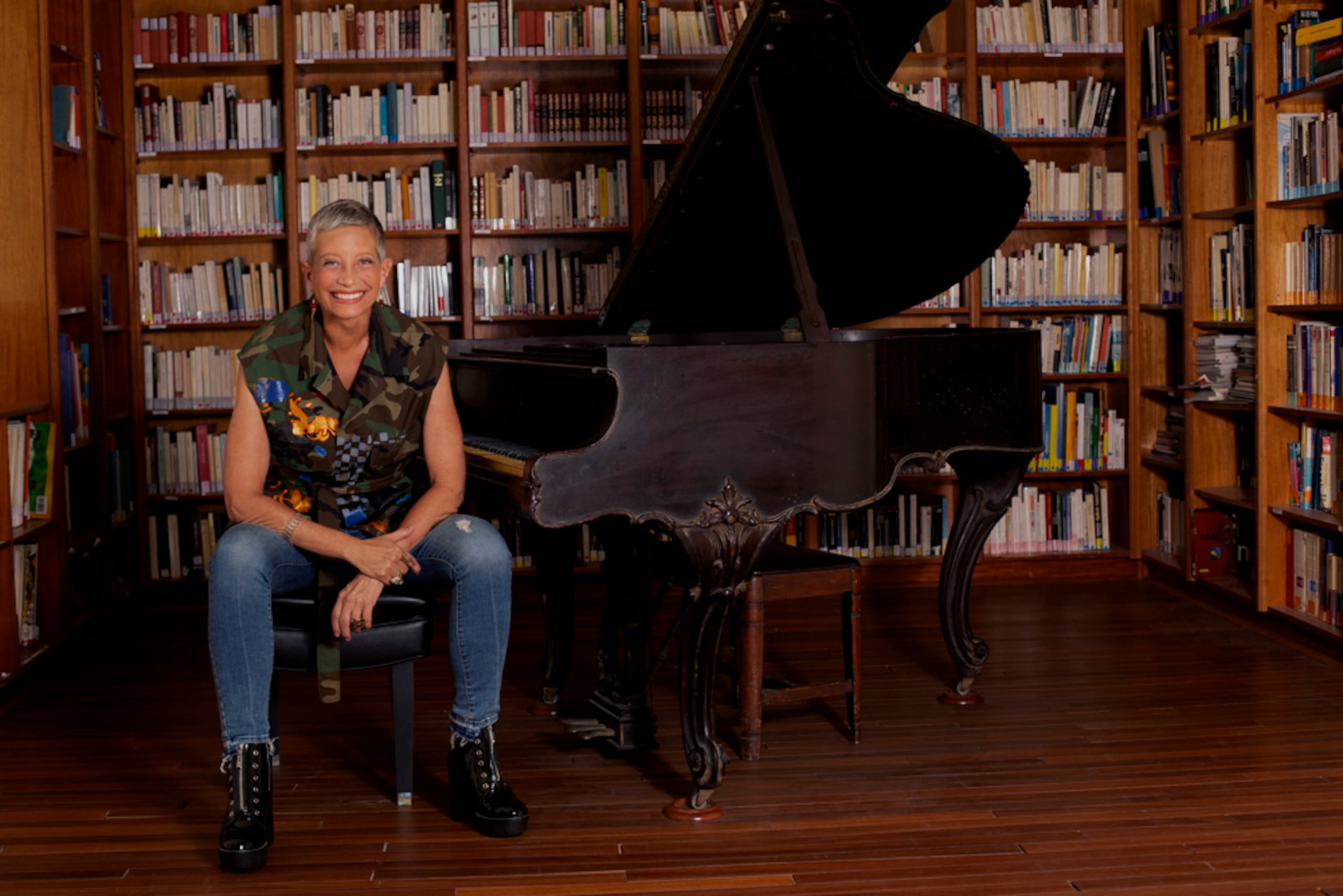 Brenda Hopkins se presentará en el concierto en el que también se entregan las becas a su nombre.