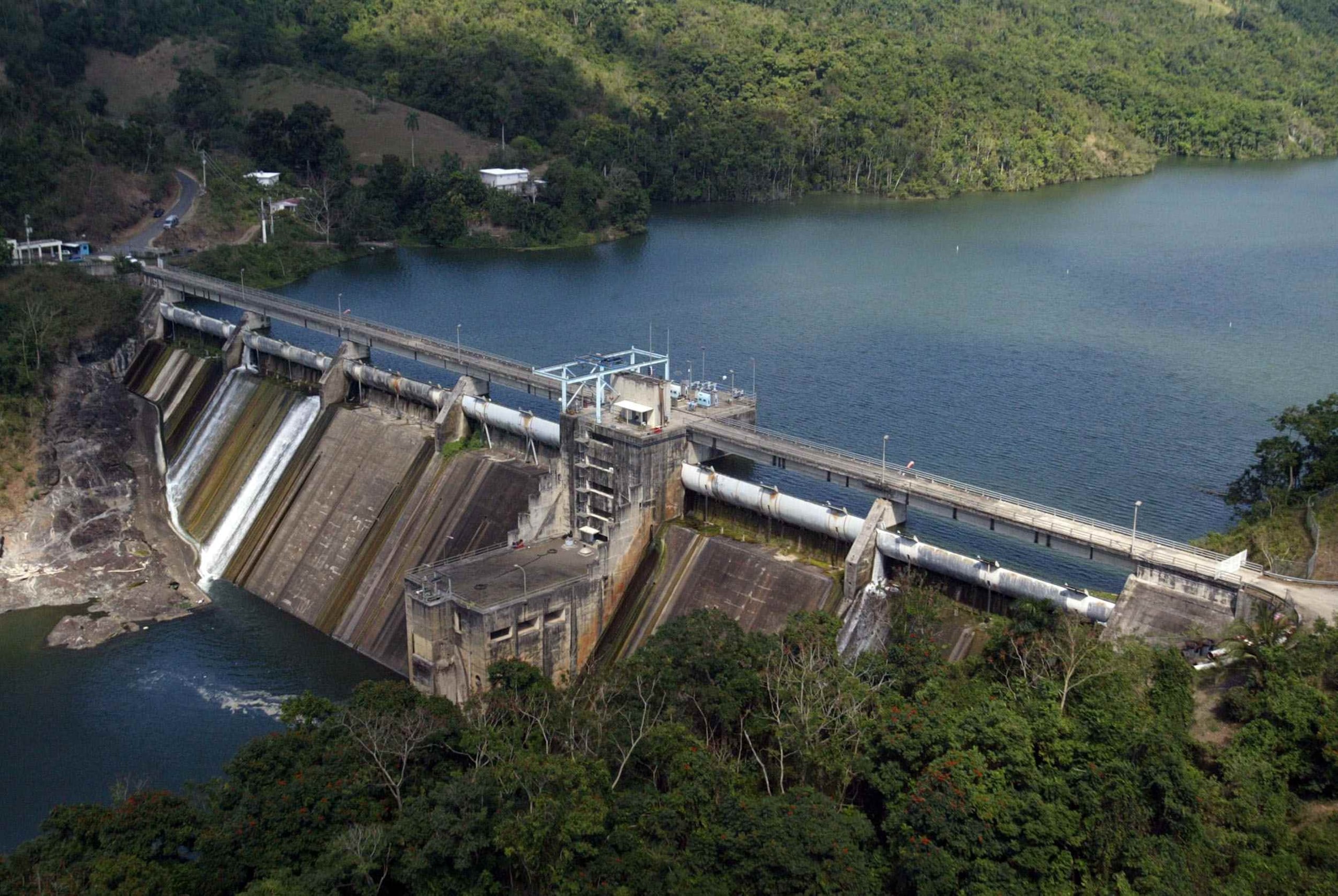 Vista aérea del embalse La Plata, en Toa Alta. (GFR Media)