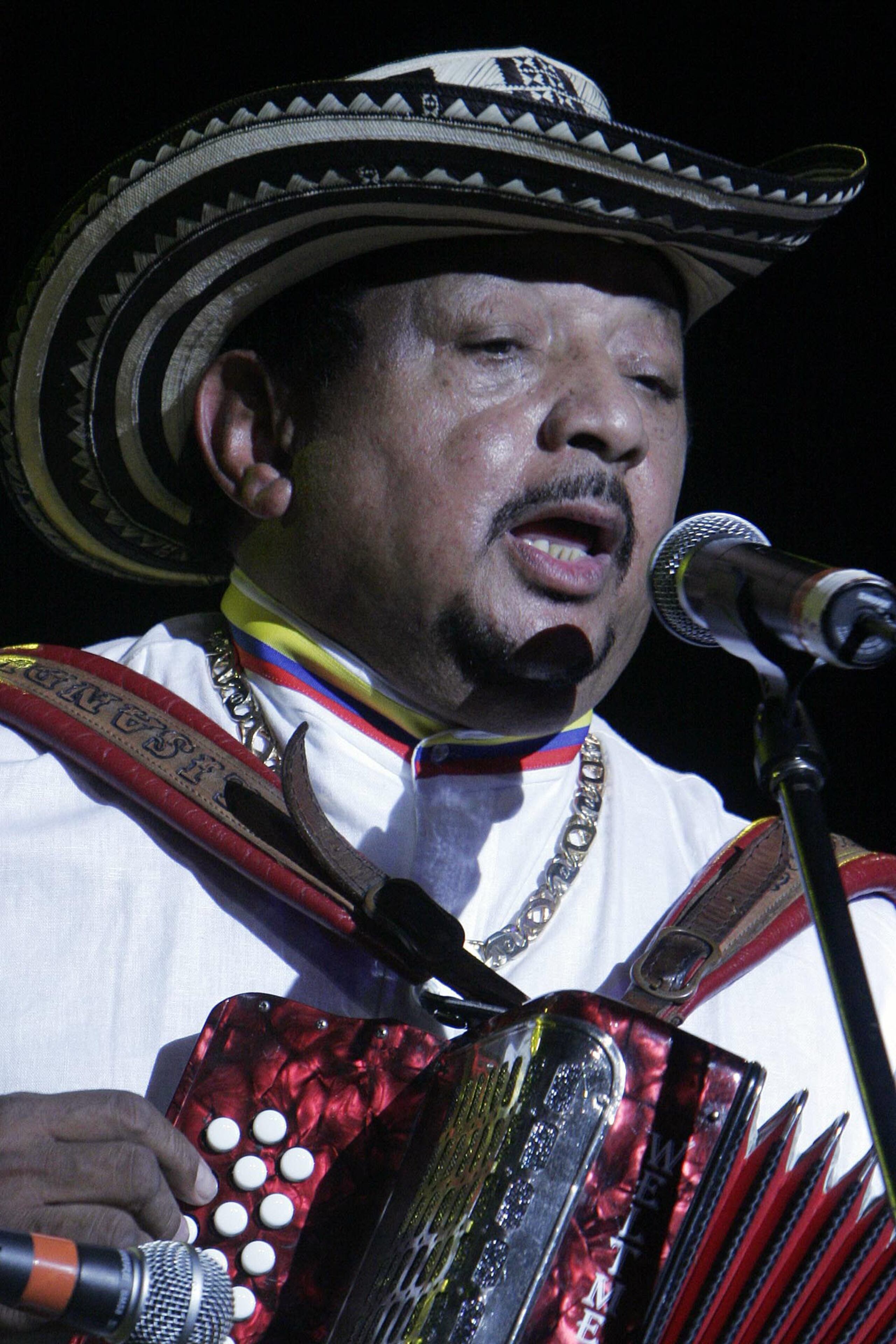 Meza estuvo activo en la música popular colombiana por más de seis décadas, grabando alrededor de 110 discos en diferentes ritmos como cumbia, porro y vallenato.