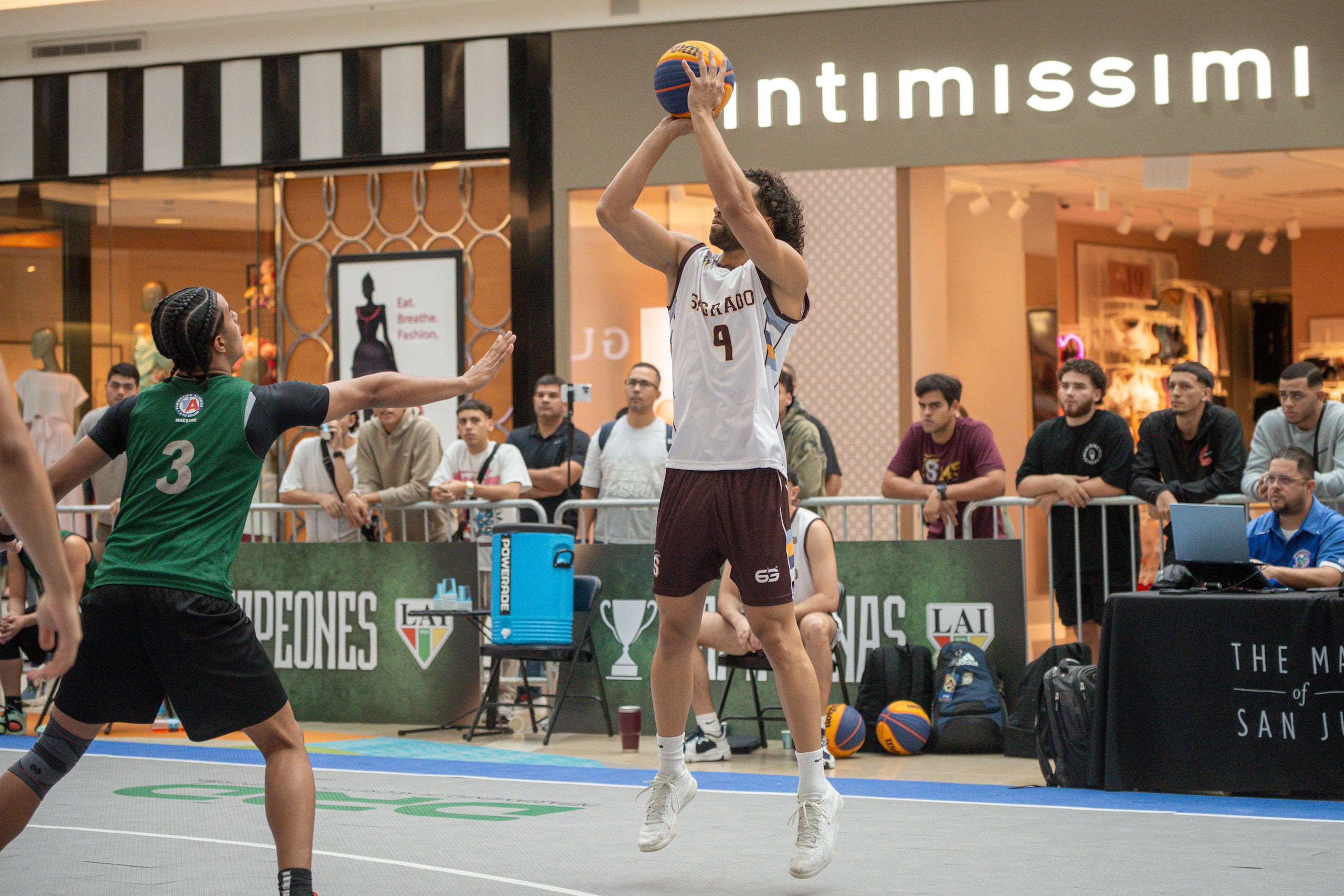 El delfín Eric Navarro jugará en el básquet 3x3 de los Panamericanos Junior.