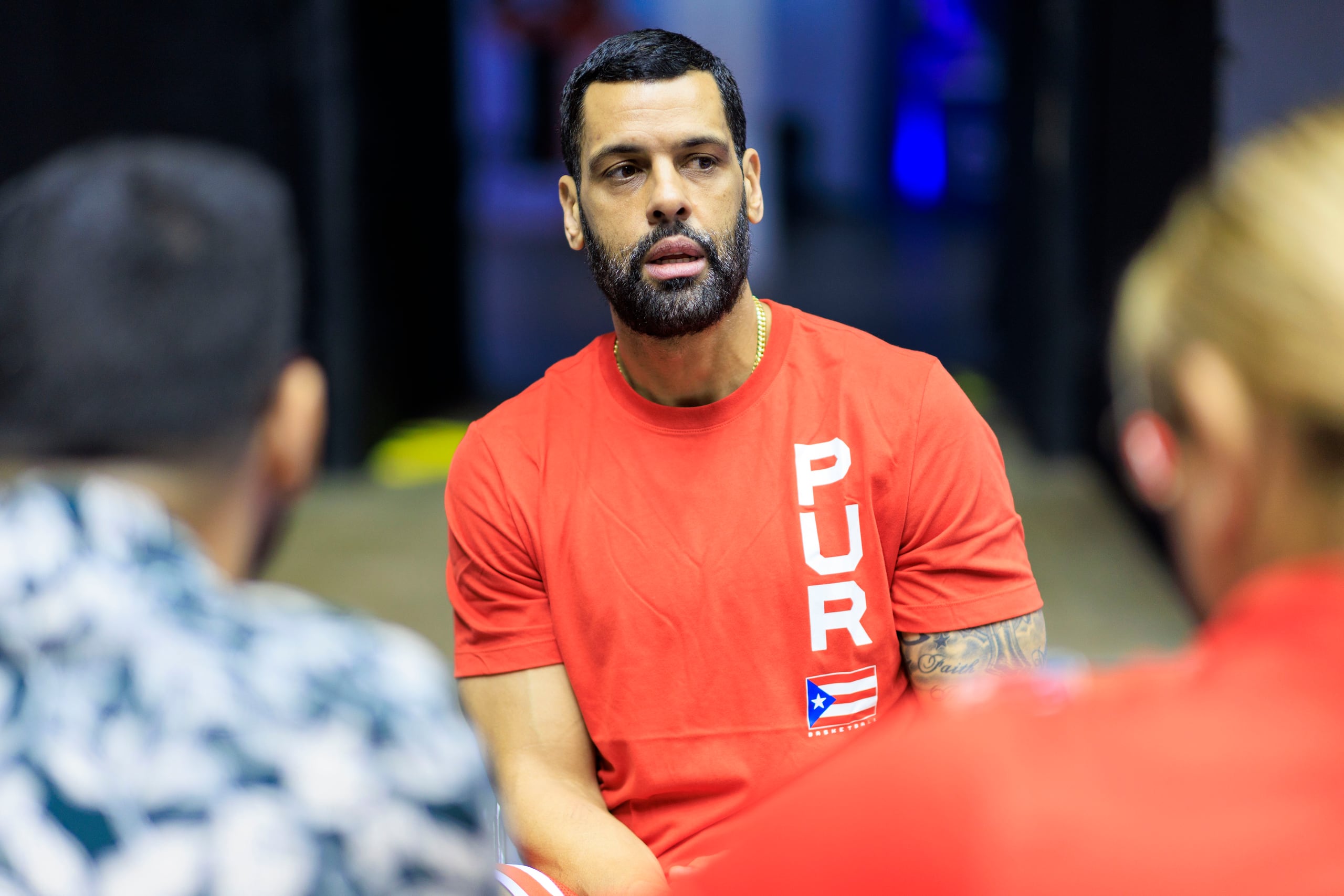 Christian Dalmau, entrenador de los Indios de Mayagüez, dirigiría a Puerto Rico en San Salvador si sus Indios quedan eliminados ante los Vaqueros en la serie cuartos de final del BSN. Si gana la serie, entonces el piloto nacional Nelson Colón asumiría la posición.