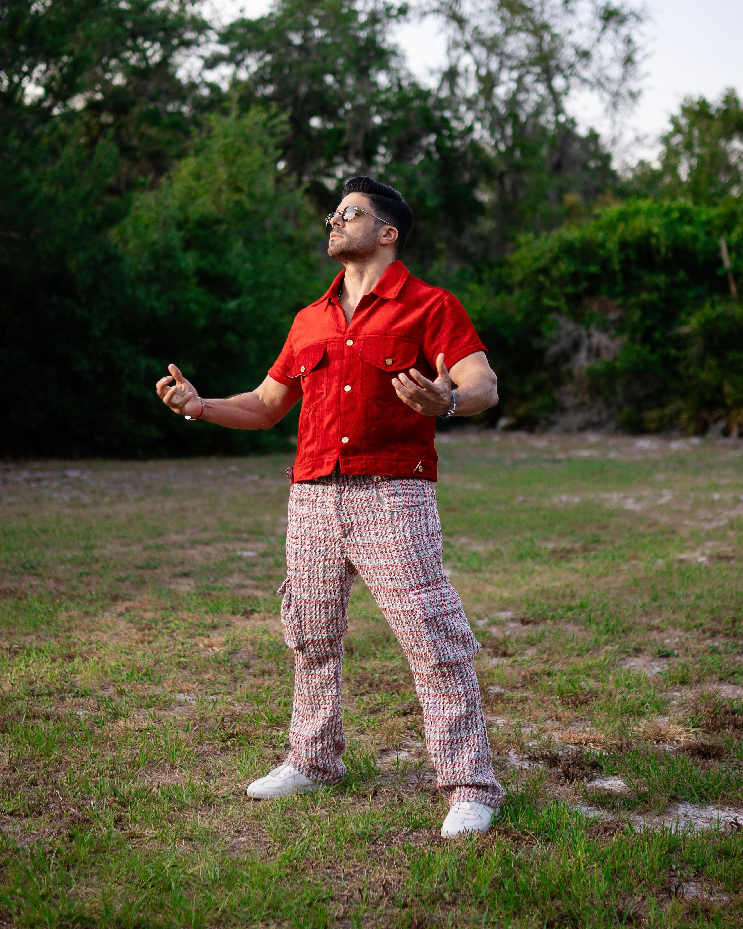 Jerry Rivera lanza su próximo sencillo ante la expectativa de su próximo álbum.