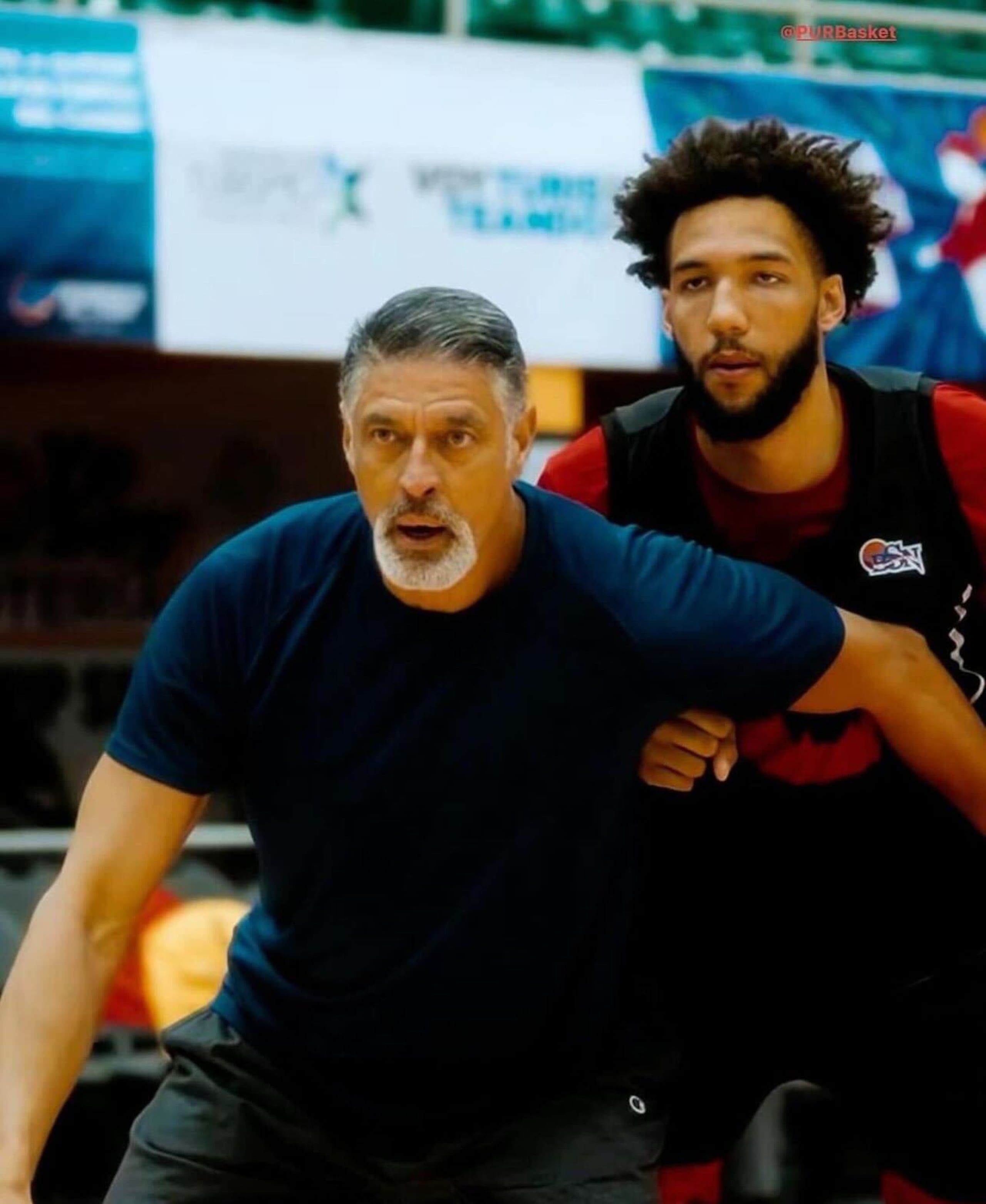 George Conditt IV entrenó junto a José "Piculín" Ortiz en el principio de temporada del Baloncesto Superior Nacional.