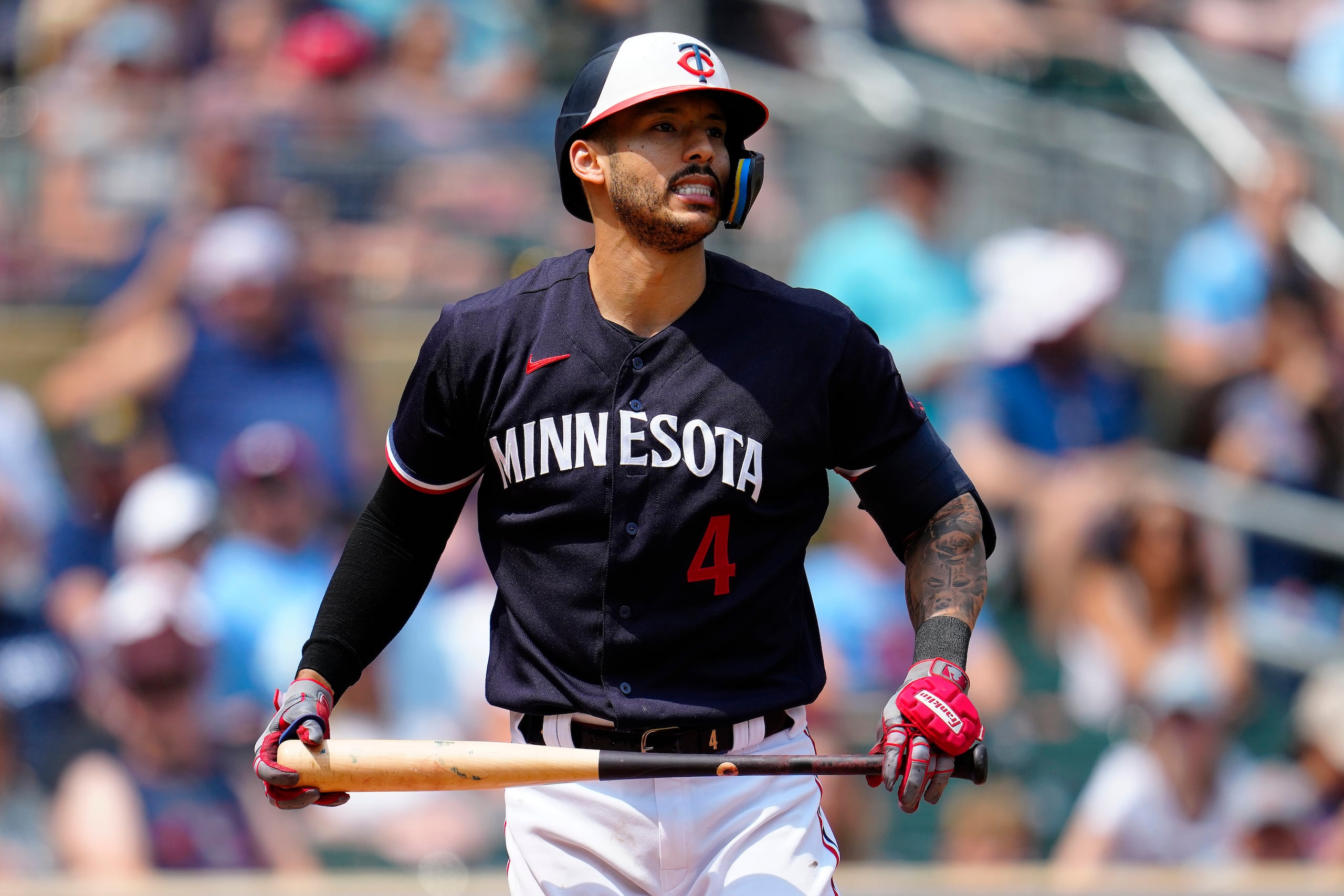 Carlos Correa de los Mellizos de Minnesota comenzará inactivo en la postemporada.