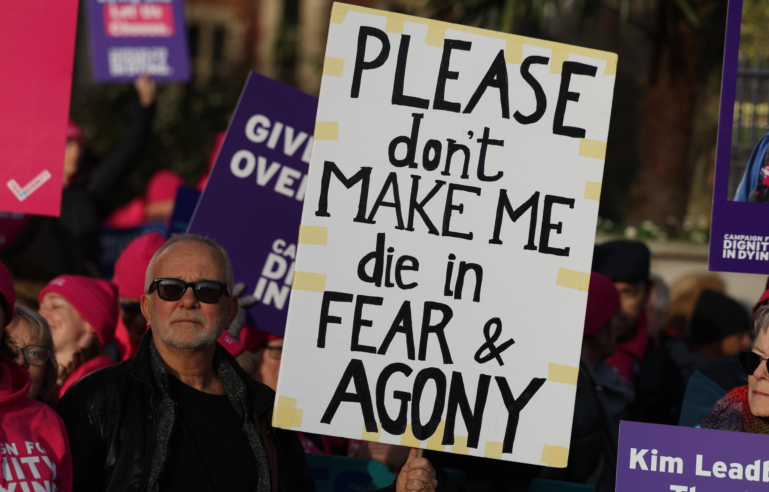 Manifestantes delante del Parlamento en Londres. EFE/EPA/NEIL HALL