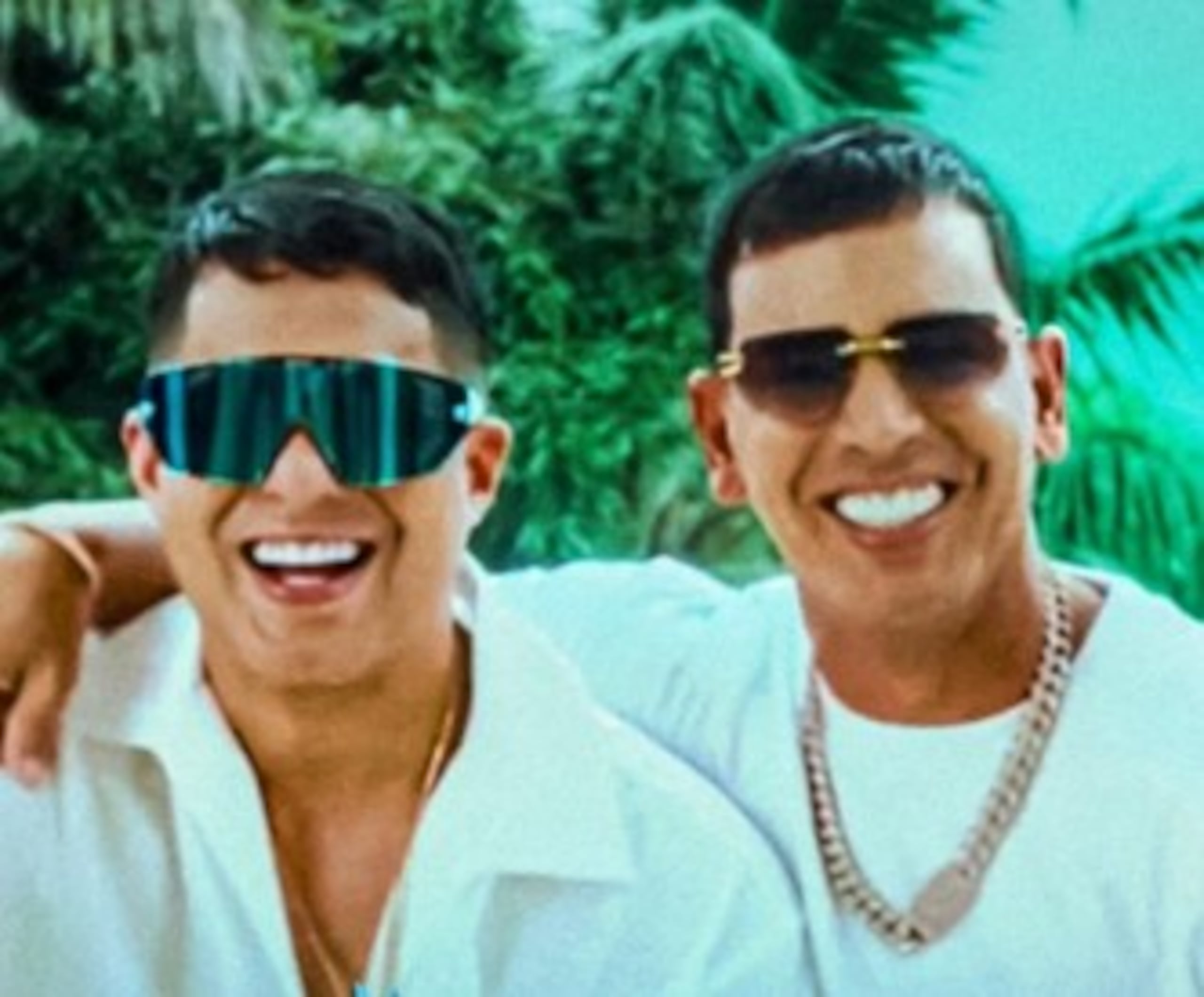 El dueto forma parte del EP de Ken Y "Kenny V".