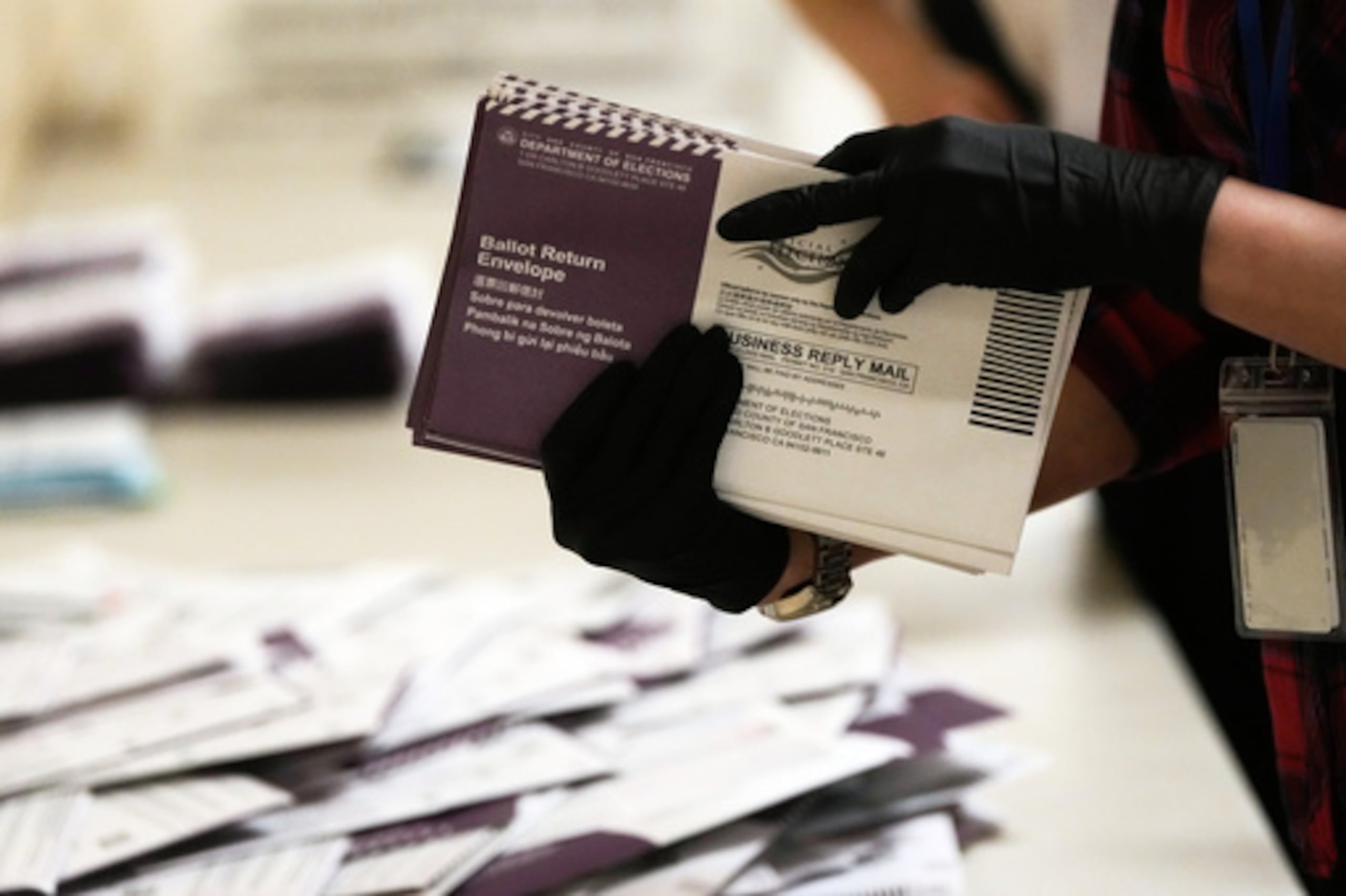 los plazos más flexibles solo se aplican a los votos emitidos por los militares y los votantes residentes en el extranjero.