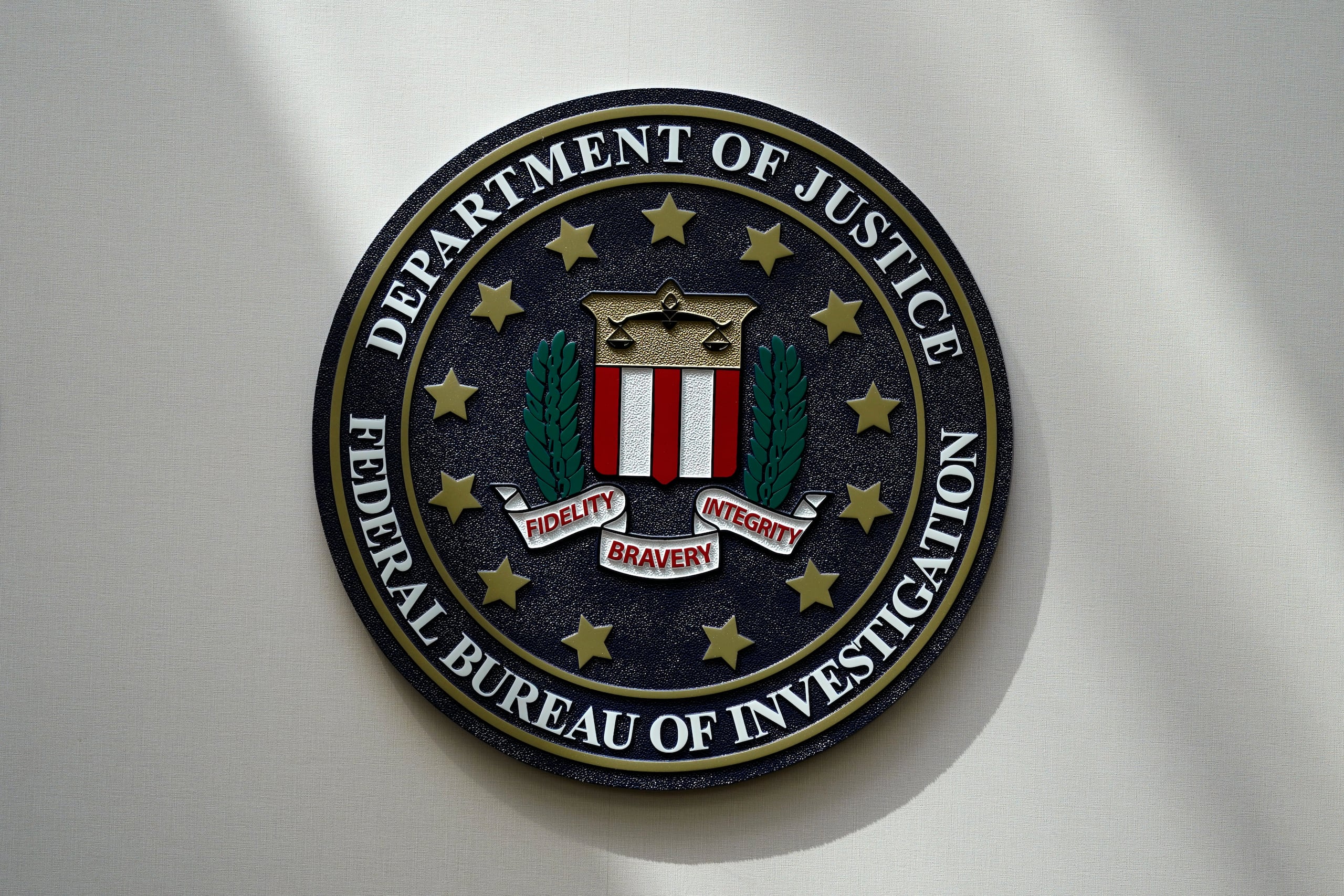 Una declaración jurada del FBI no revela con precisión cómo Tawhedi entró en el radar de los investigadores, pero cita lo que dice que son pruebas de los últimos meses que muestran su determinación en la planificación de un ataque.