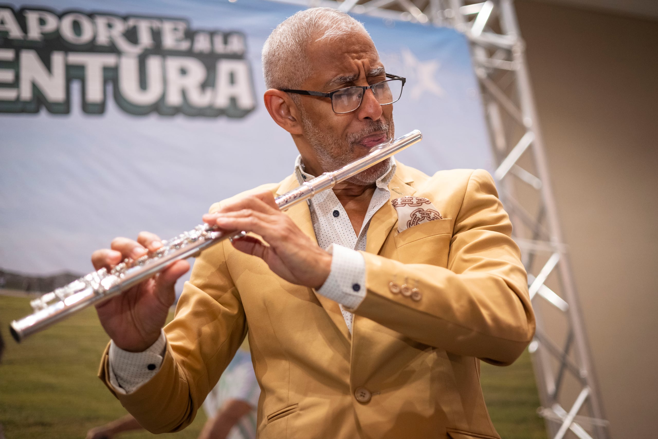 Néstor Torres, a quien se le dedica la edición de este año, celebró el regreso del festival al Anfiteatro Tito Puente.