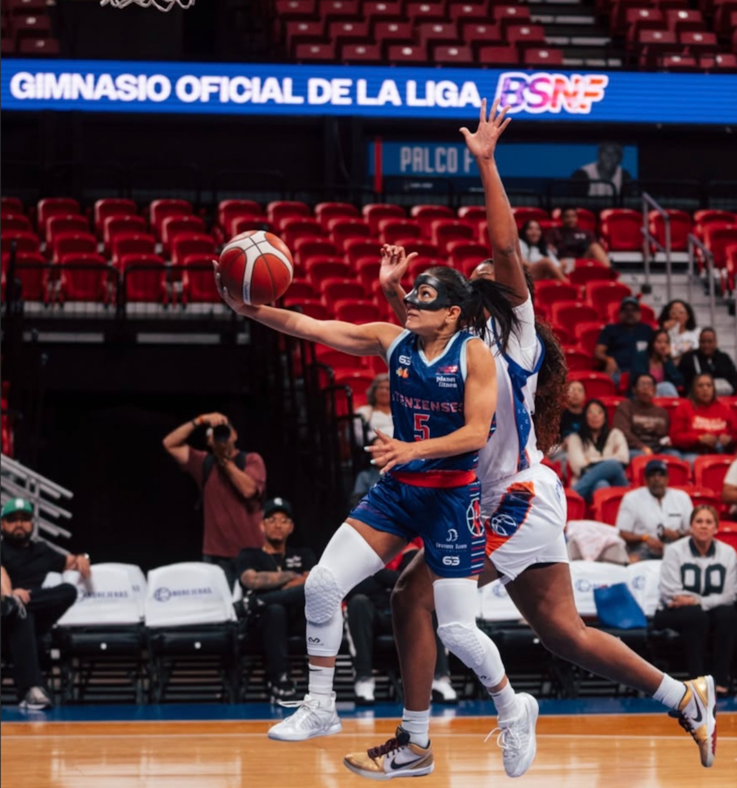Pamela Rosado terminó con 16 puntos.