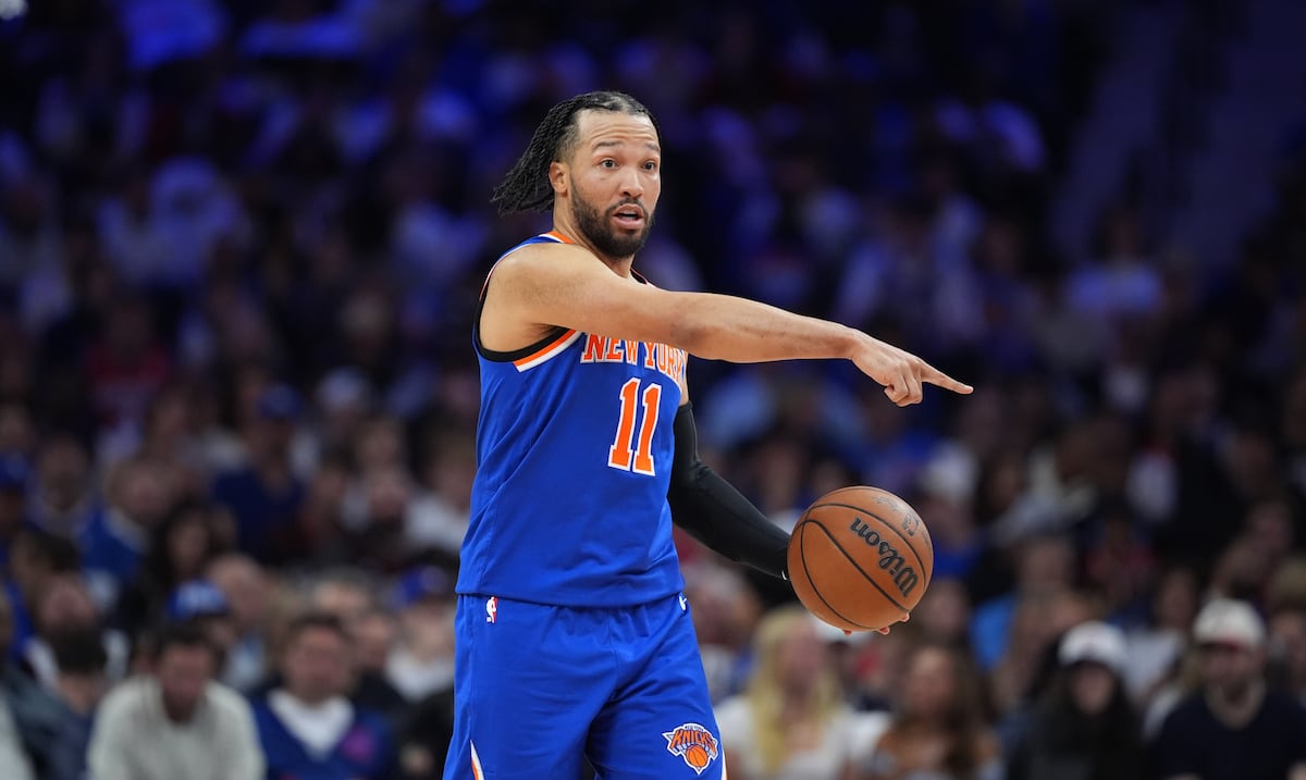 Jalen Brunson scores 33 points and the Knicks are set to a victory of sweeping Philadelphia