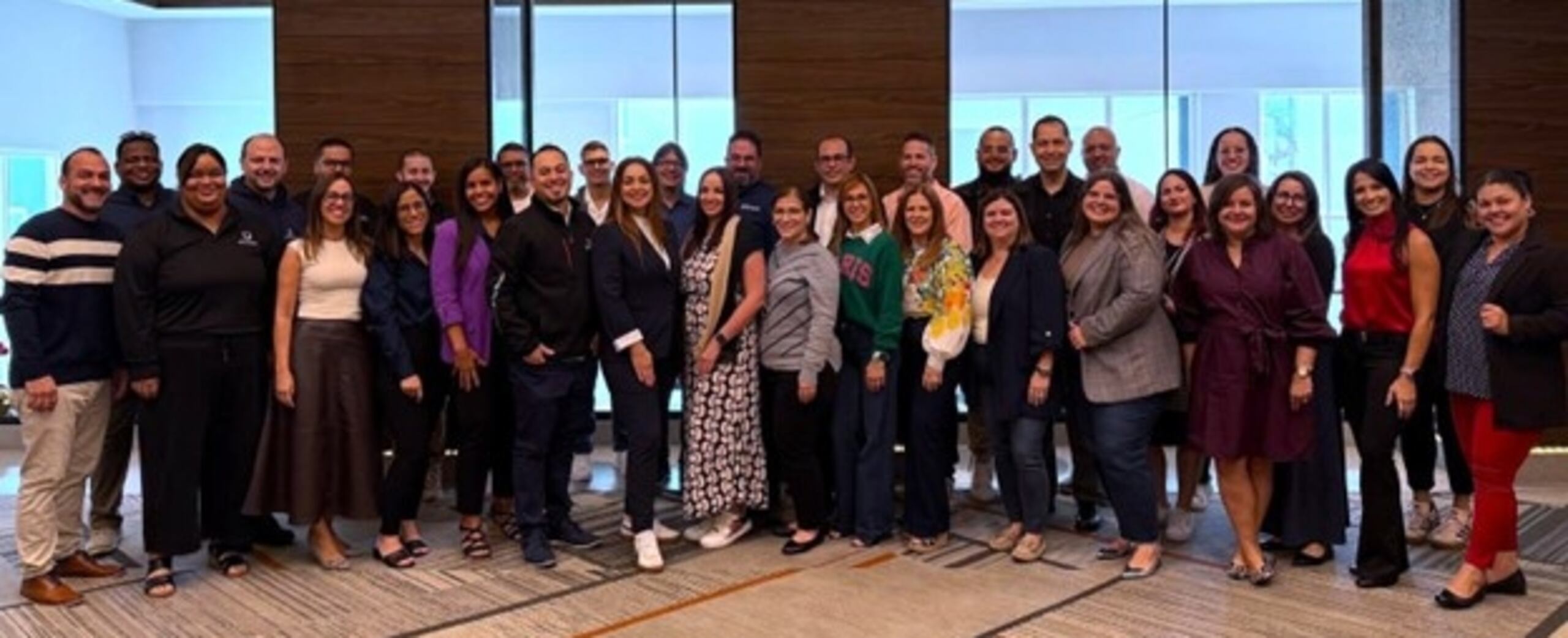 Parte del equipo administrativo de Ultimate Solutions.