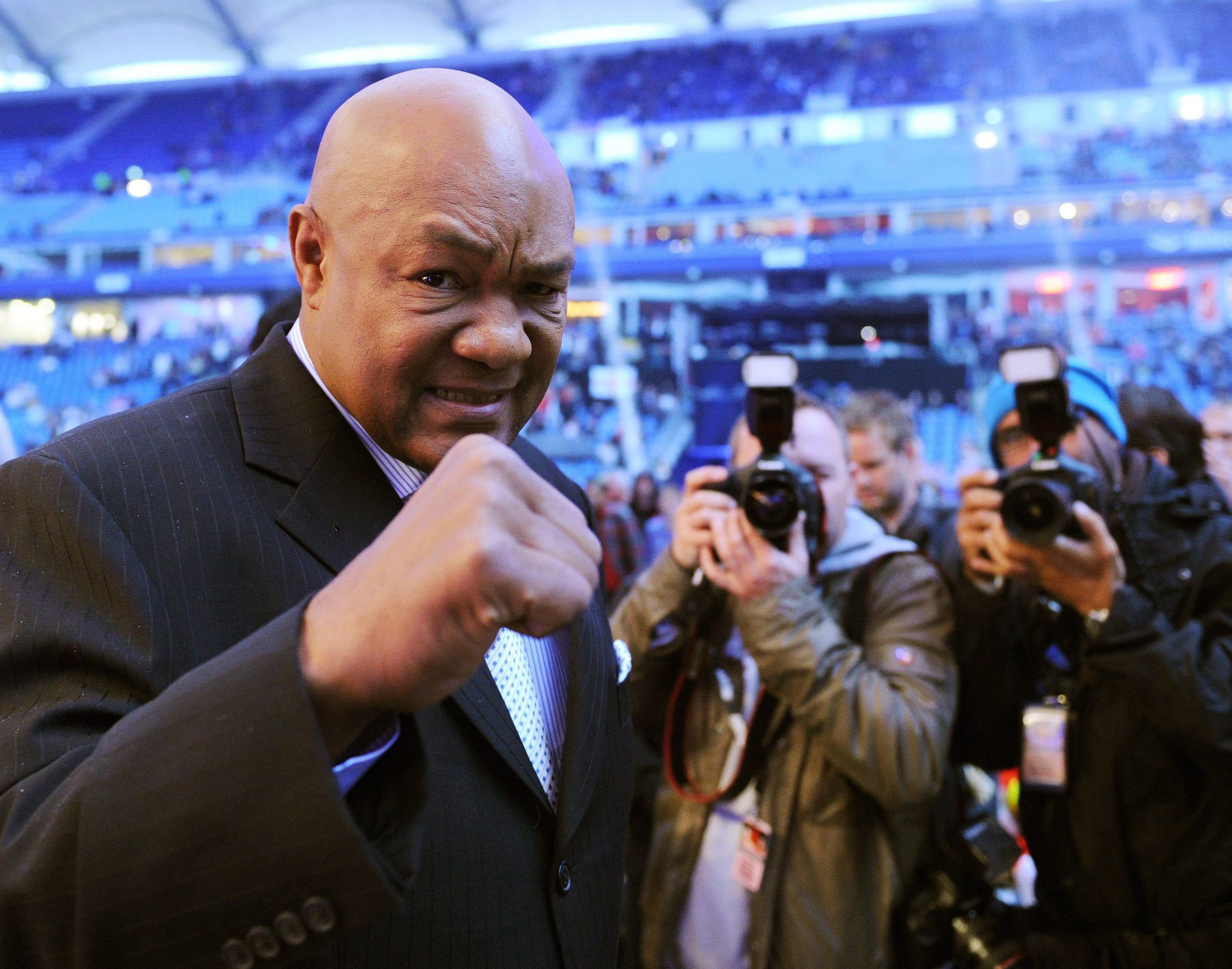 El exboxeador estadounidense George Foreman hizo más dinero fuera del boxeo que el que hizo sobre el ring.
