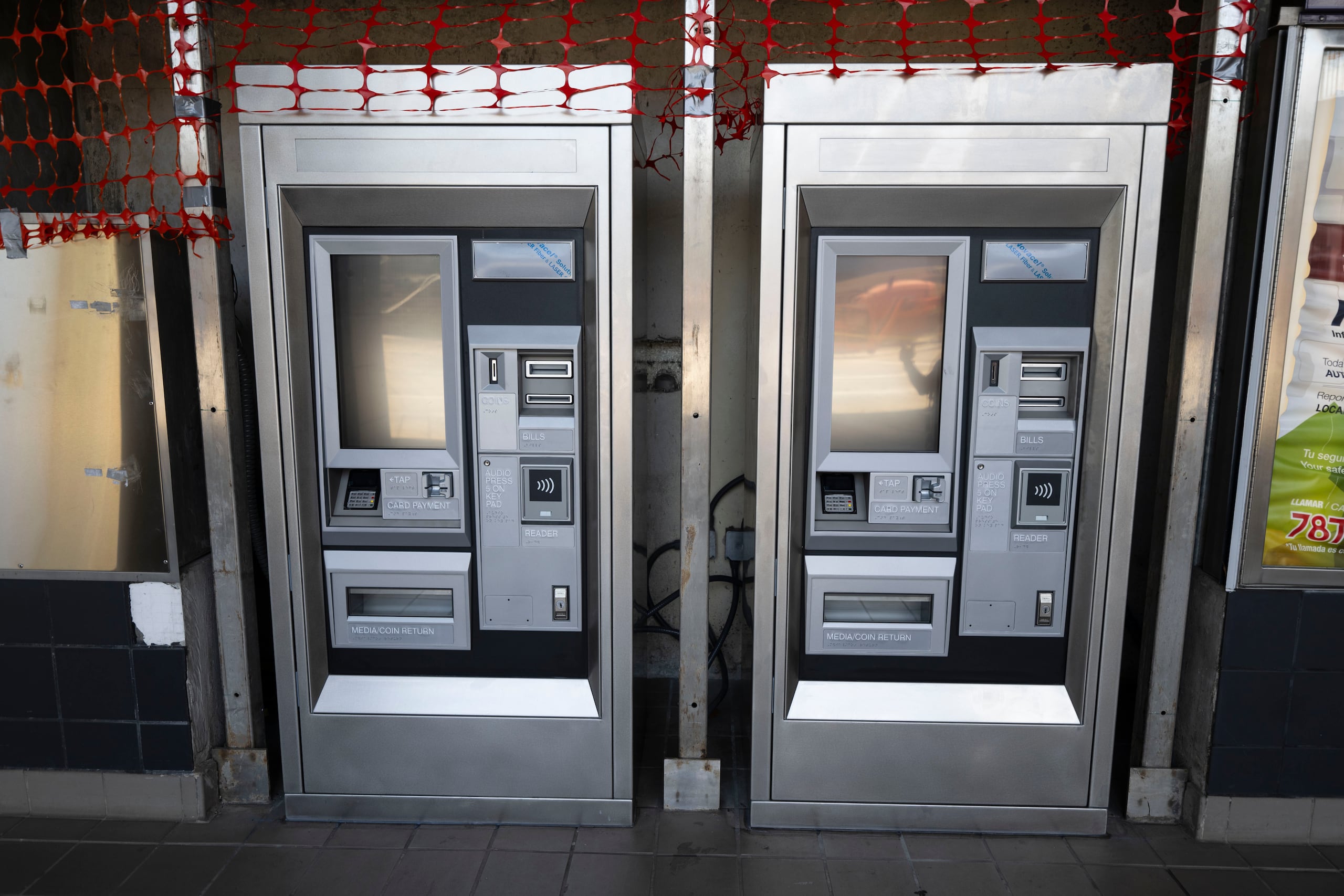 Se espera que a finales de julio y principios de julio próximo finalicen los trabajos de instalación de las nuevas estaciones de boletería.