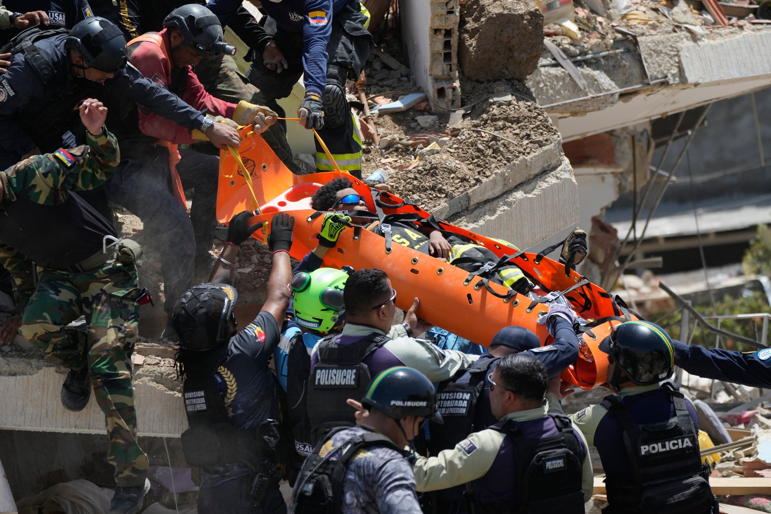 Están coordinando con las autoridades venezolanas la instalación de “refugios multiservicios” -con baños y comedores- para atender a todas aquellas personas que perdieron sus viviendas por el terremoto.