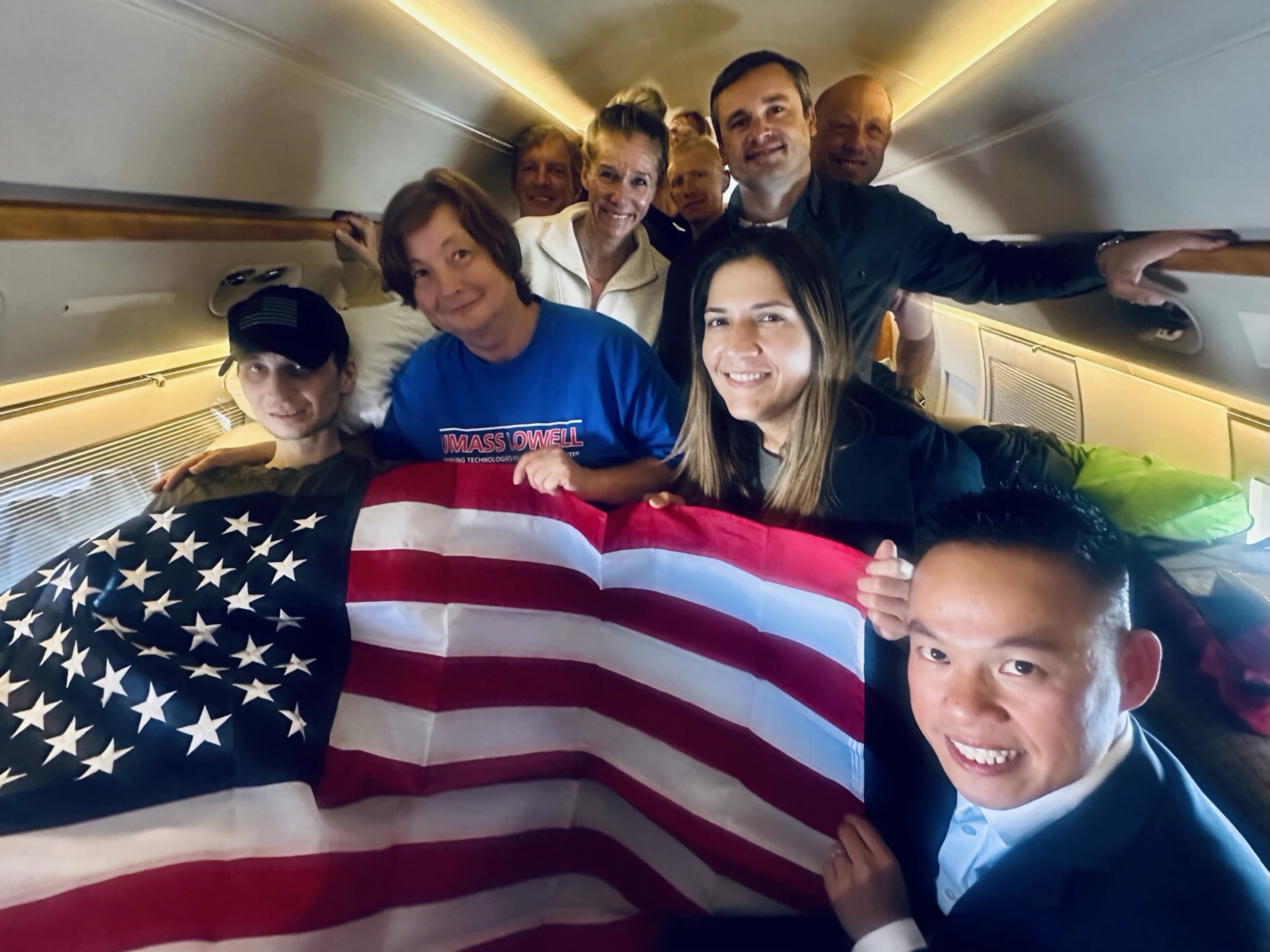 Trump difundió una fotografía de Gilman, visiblemente pálido y delgado, a bordo del avión que lo sacó de Rusia.