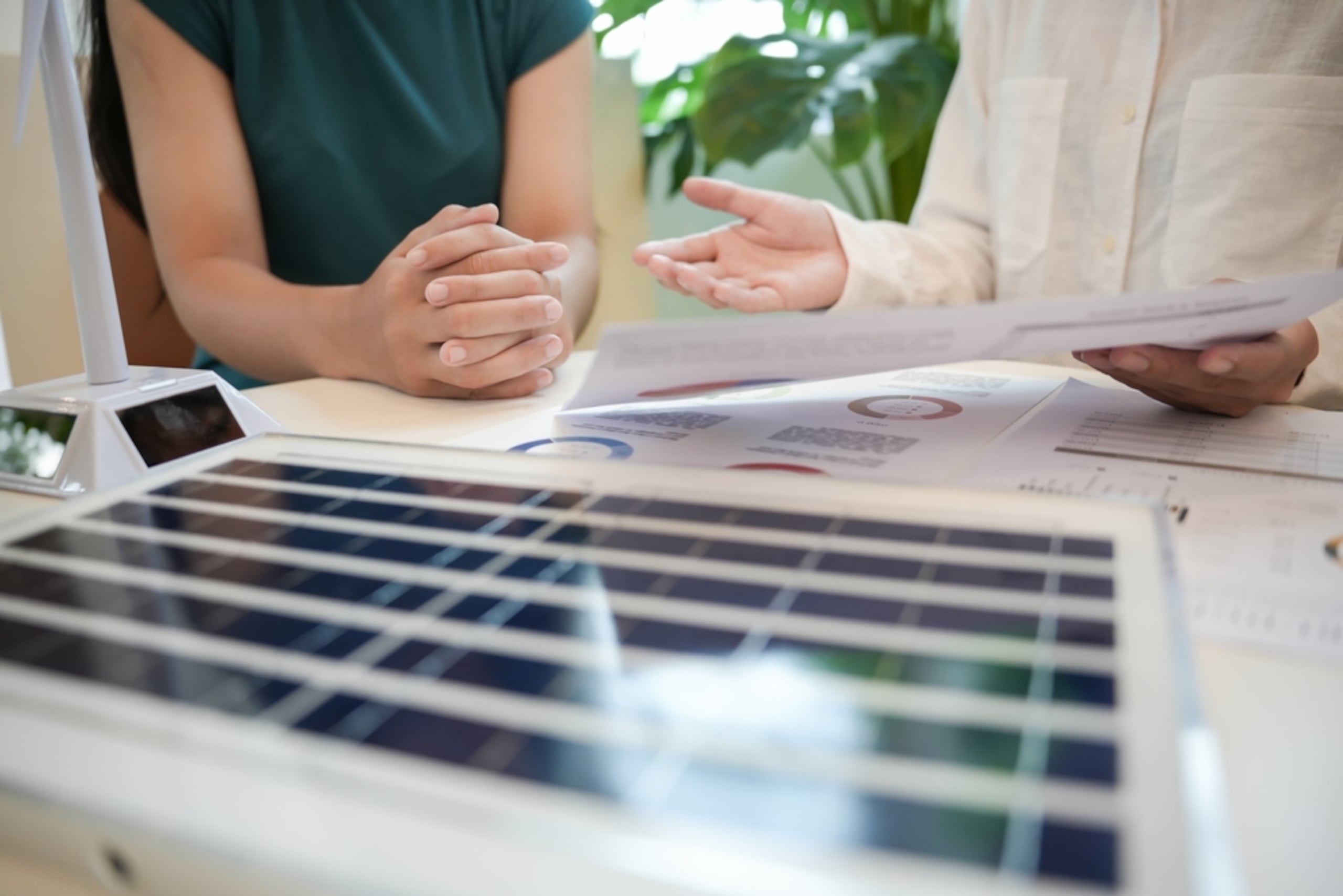 La educación es esencial para la operación eficiente del sistema solar y para enfrentar con efectividad las situaciones que impactan la vida de las familias, como por ejemplo, las interrupciones del servicio de agua.