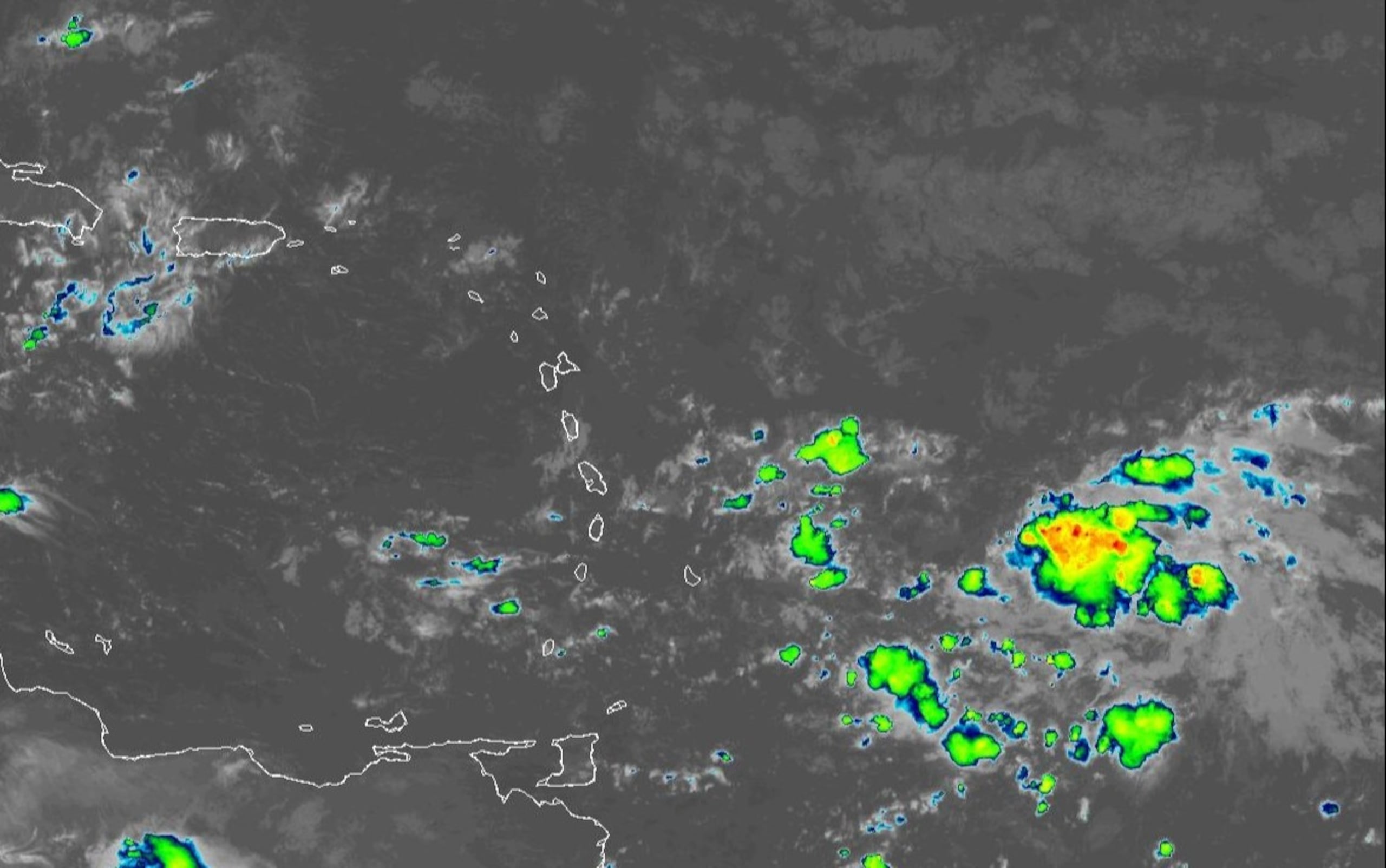 Imagen de satélite de la onda tropical rumbo al Caribe en la mañana del 22 de julio de 2025.