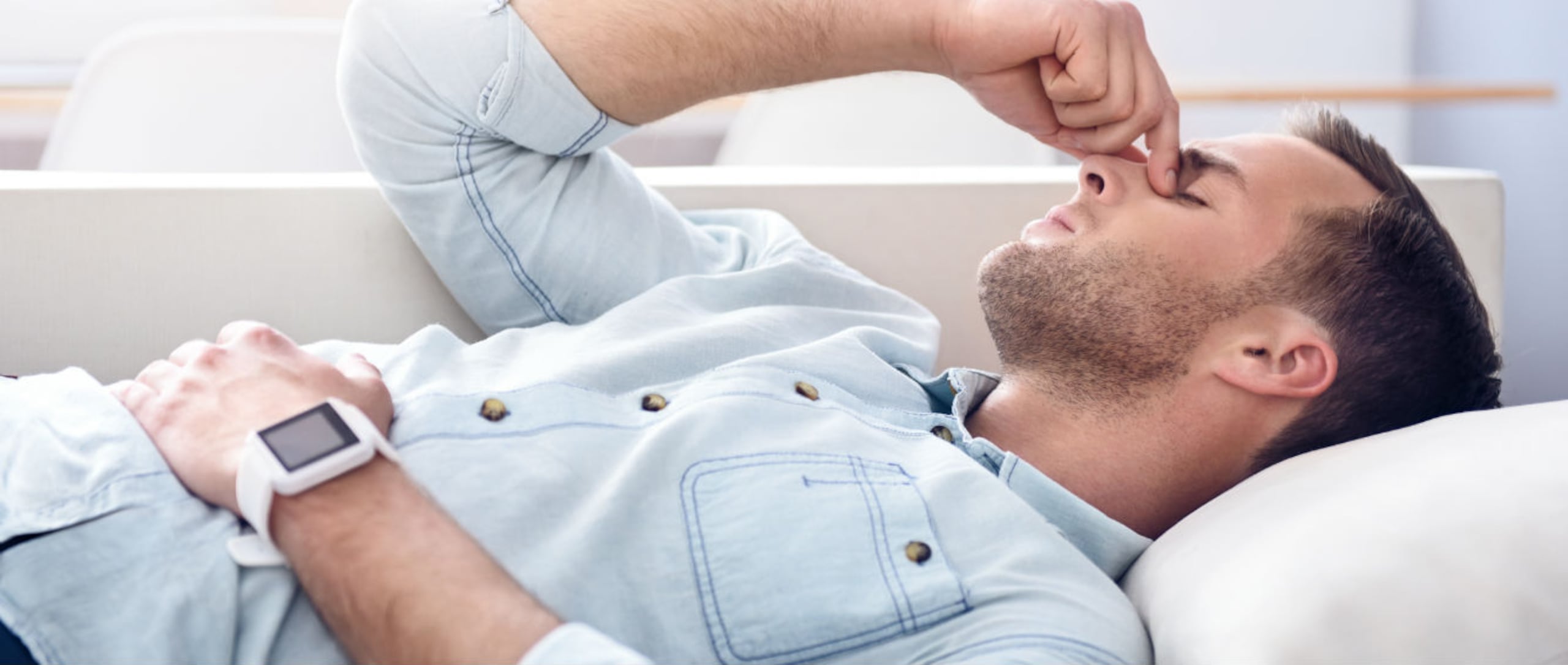 Tomado según recomendado, el acetaminofén es considerado una alternativa segura y eficaz para aliviar el dolor, sobre todo porque no indispone el estómago. (Shutterstock)