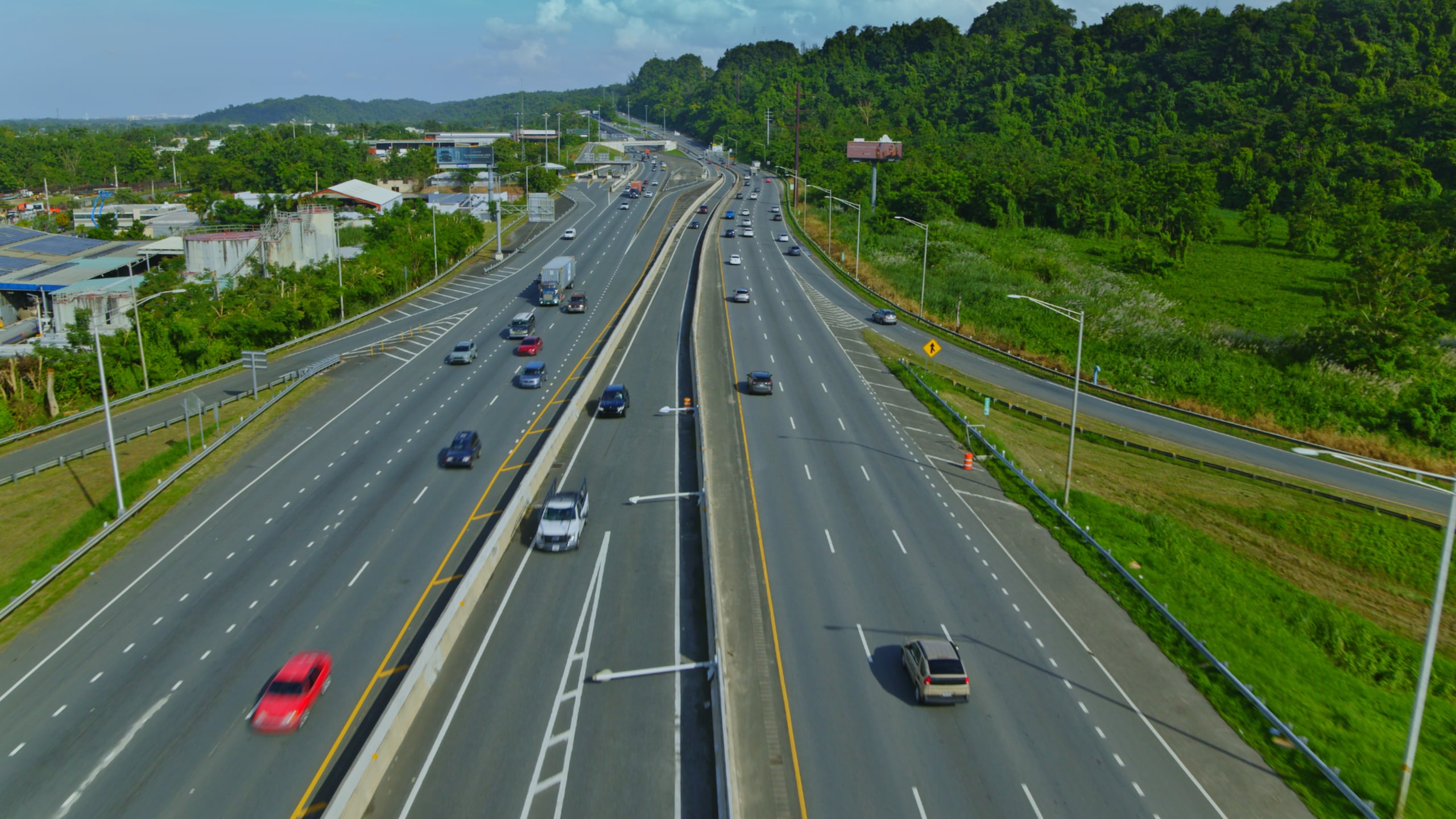 El expreso PR-22 entre Toa Baja y Dorado.
