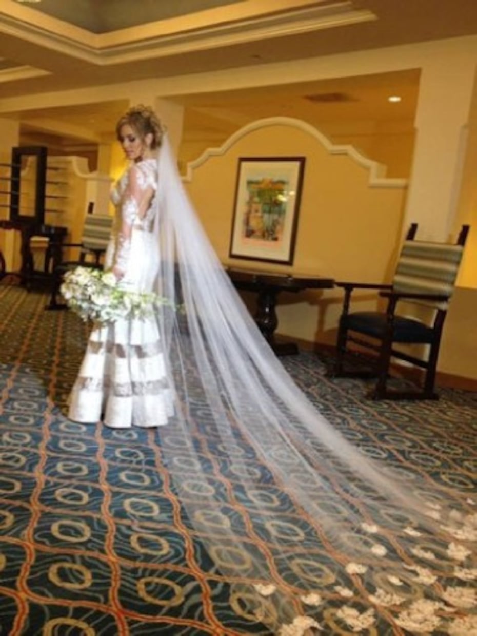 Boda de Natalia Rivera y Francis Rosas - Primera Hora, image size:930x1239