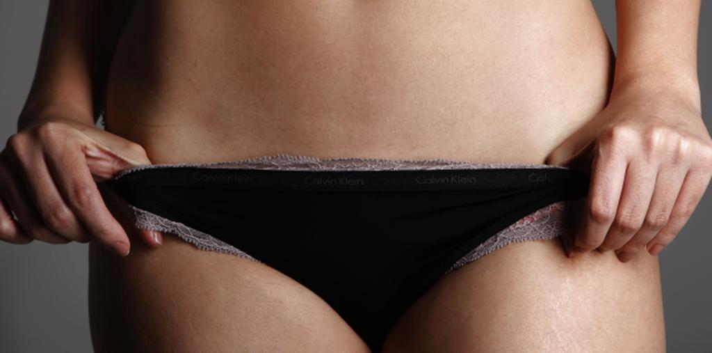 Las medias se new arrivals usan con ropa interior