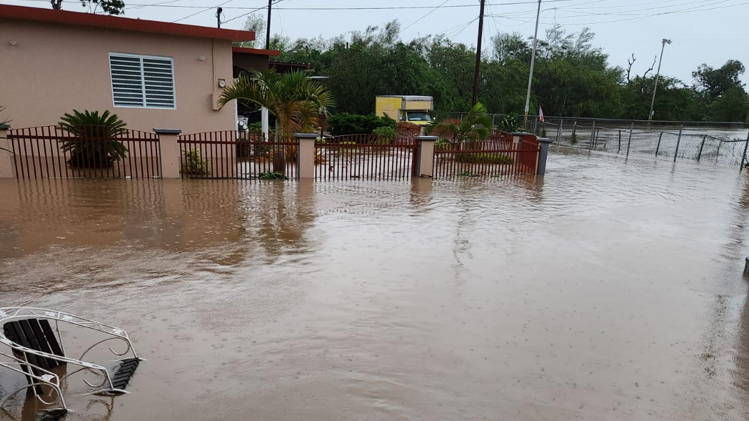 El municipio de Ponce activó también refugios para los residentes en zonas inundables.