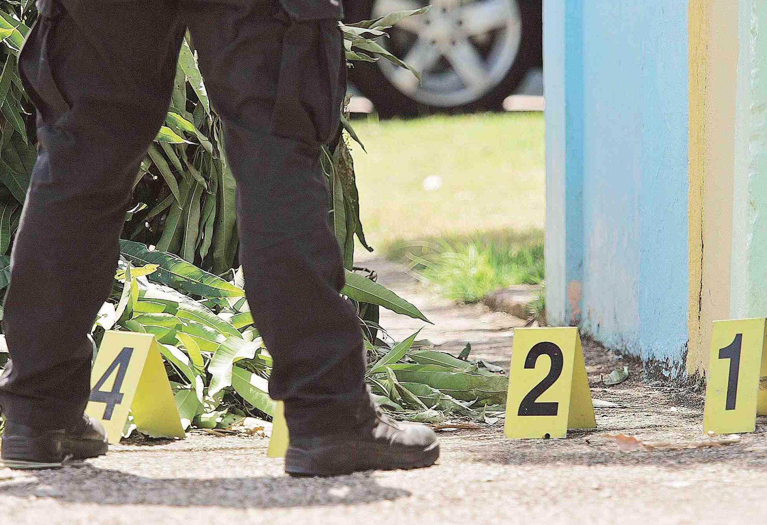 n la escena del crimen de Puerto Nuevo, se ocuparon 80 casquillos de bala calibre .40, 9 milímetros y .223.