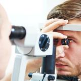 ¿Cómo se relaciona la psoriasis con los ojos?