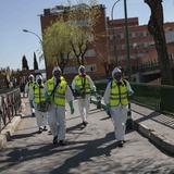 Vuelven carpas a hospital de Madrid por repunte de COVID-19