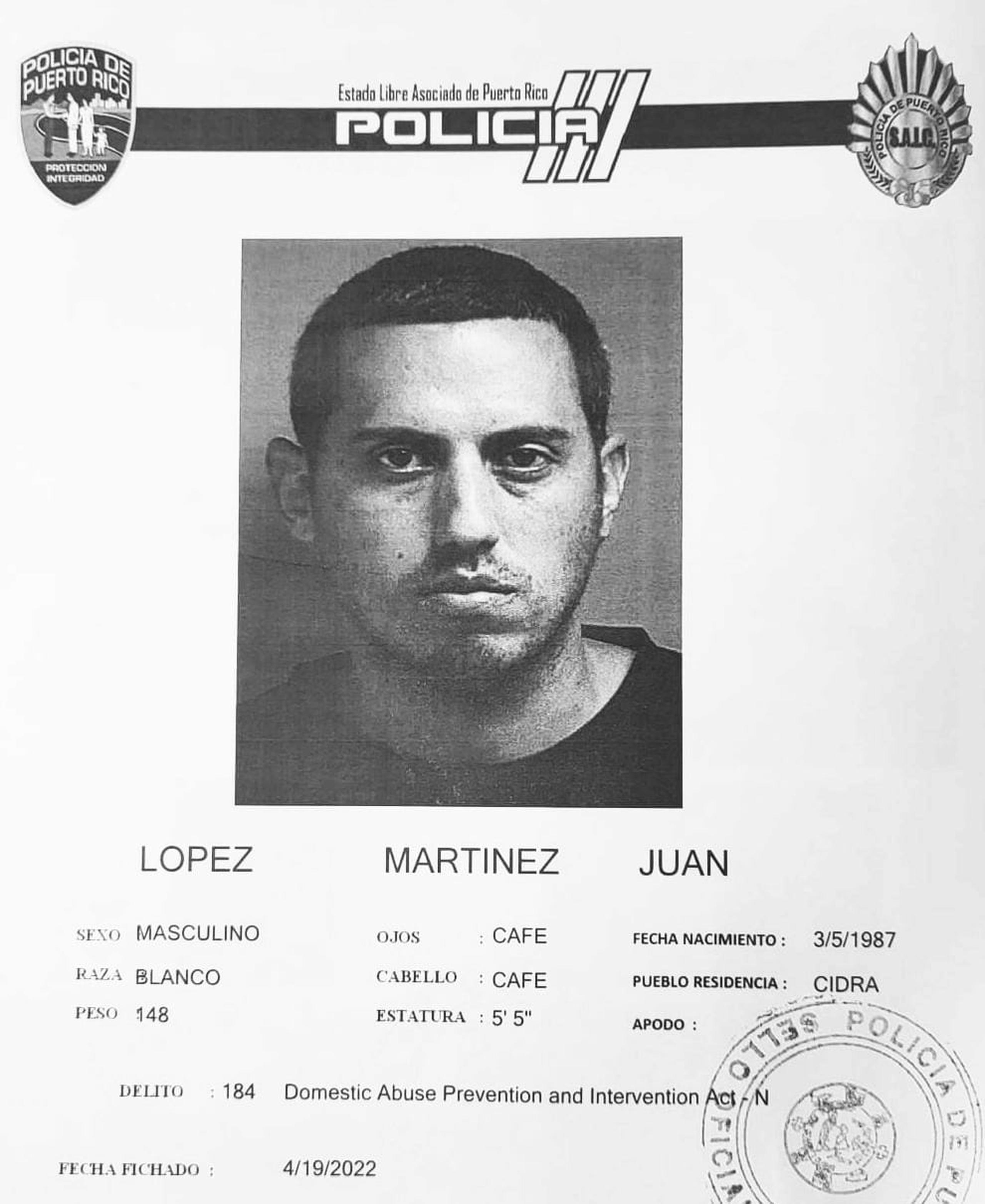 Juan López Martínez de 35 años fue enviado a prisión al no prestar una fianza millonaria por cargos de tentativa de asesinato y violaciones a la Ley 54 y a la Ley de Armas.