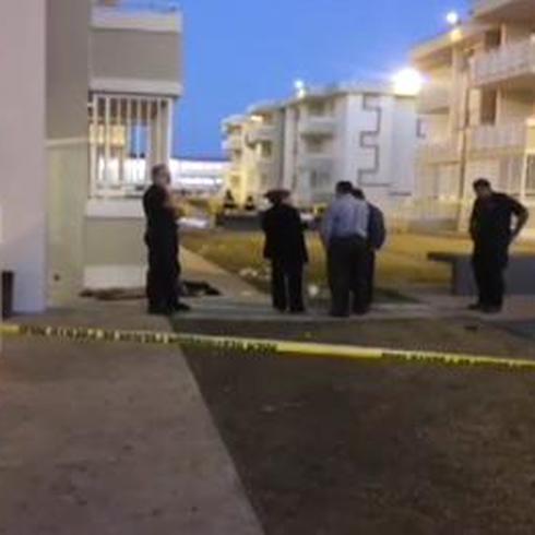 Asesinan mujer en residencial en Ponce