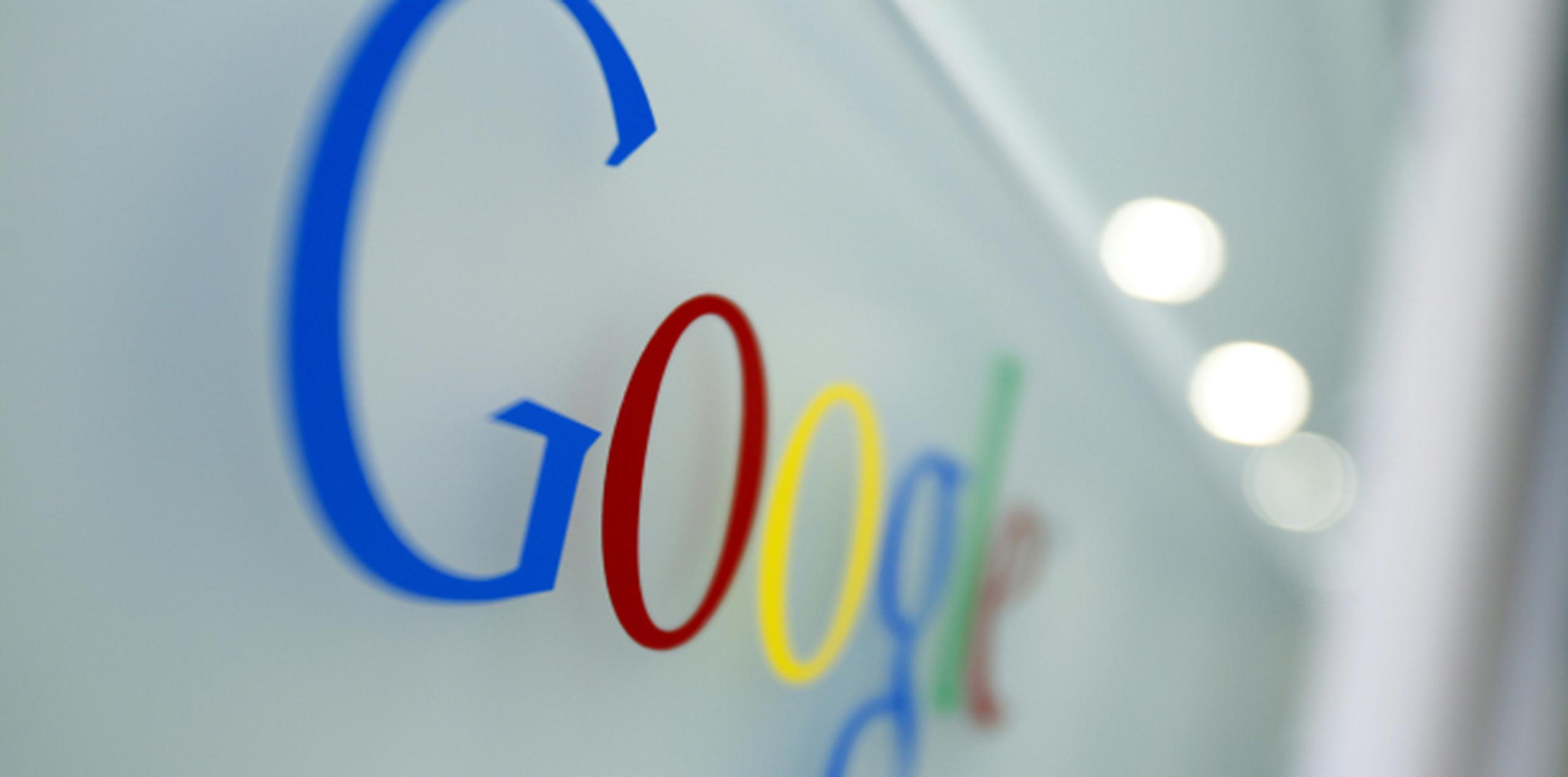 Google explica que los gobiernos notifican los contenidos que cree ilegales para que sean revisados por la compañía y, si así es considerado, se "restringen". (Archivo)