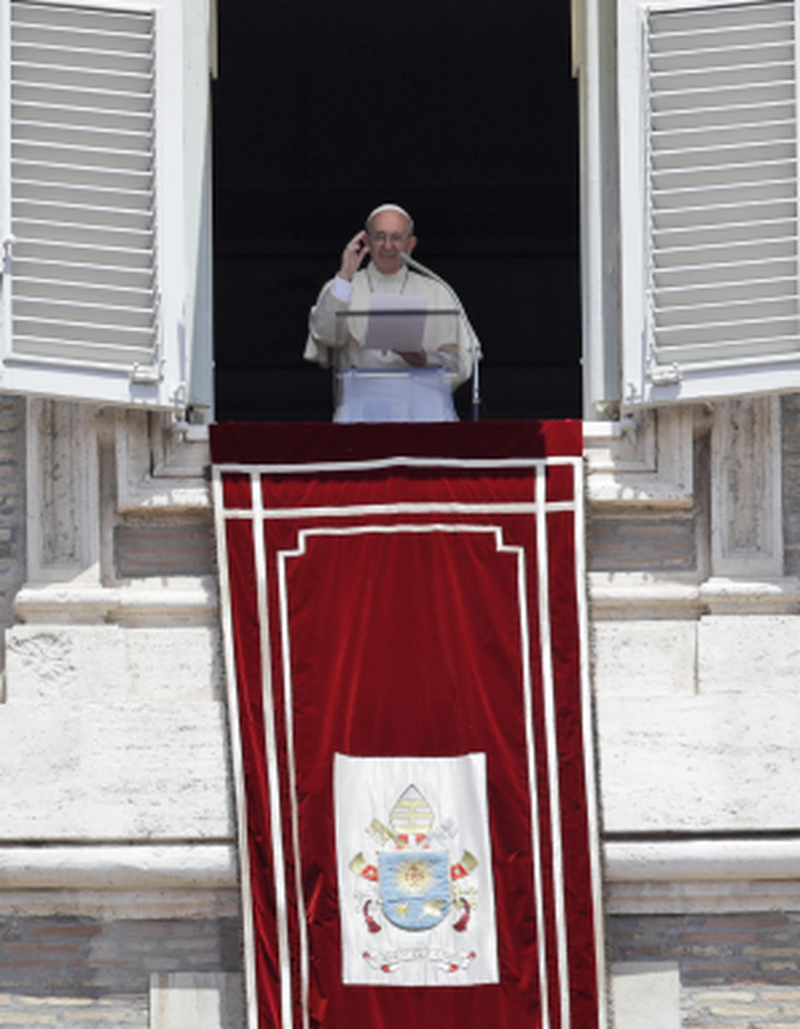El papa anunció hoy el nuevo método por el que será posible llevar a cabo un proceso de canonización (AP/Alessandra Tarantino)
