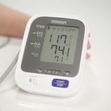 Cómo tomarte la presión arterial en casa