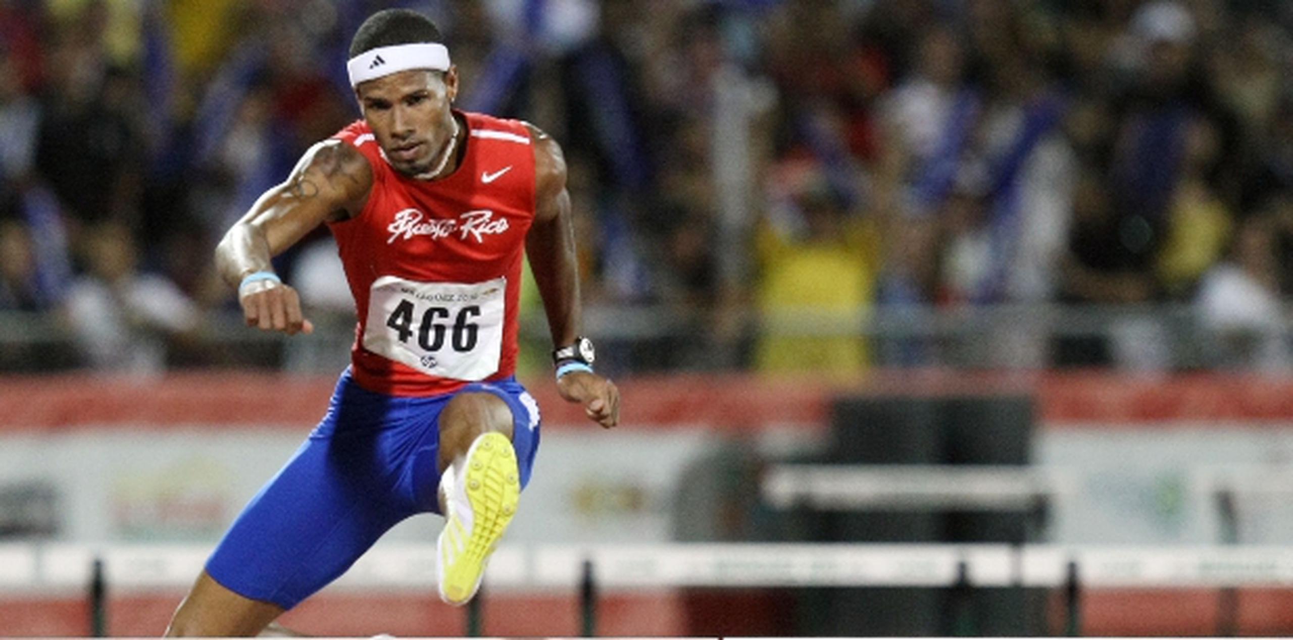 Javier Culson ganó medalla de plata en los pasados Juegos Centroamericanos y del Caribe de Mayagüez 2010. La Federación de Atletismo espera su  participación en Veracruz 2014.  (Archivo)